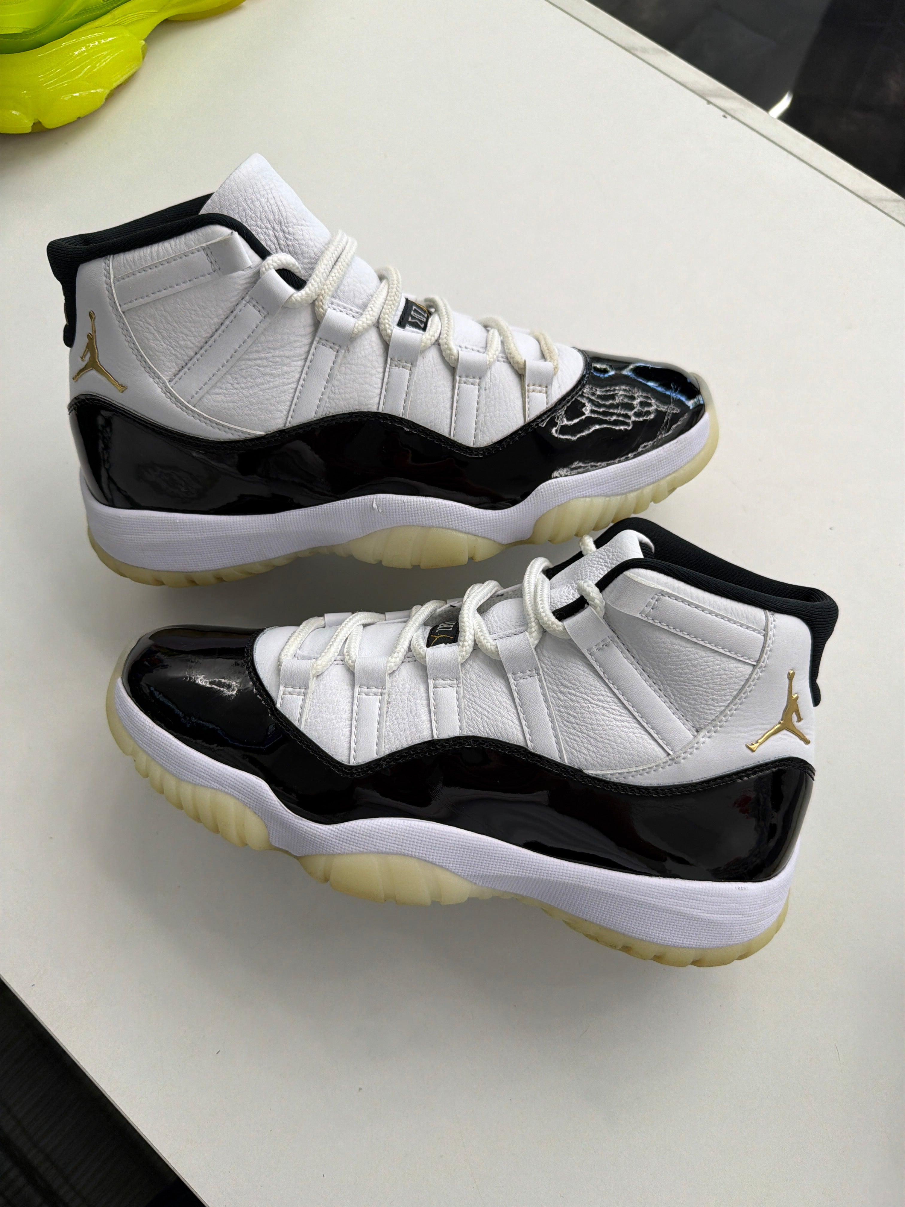 Jordan 11 Retro "Gratitude" (NO BOX)