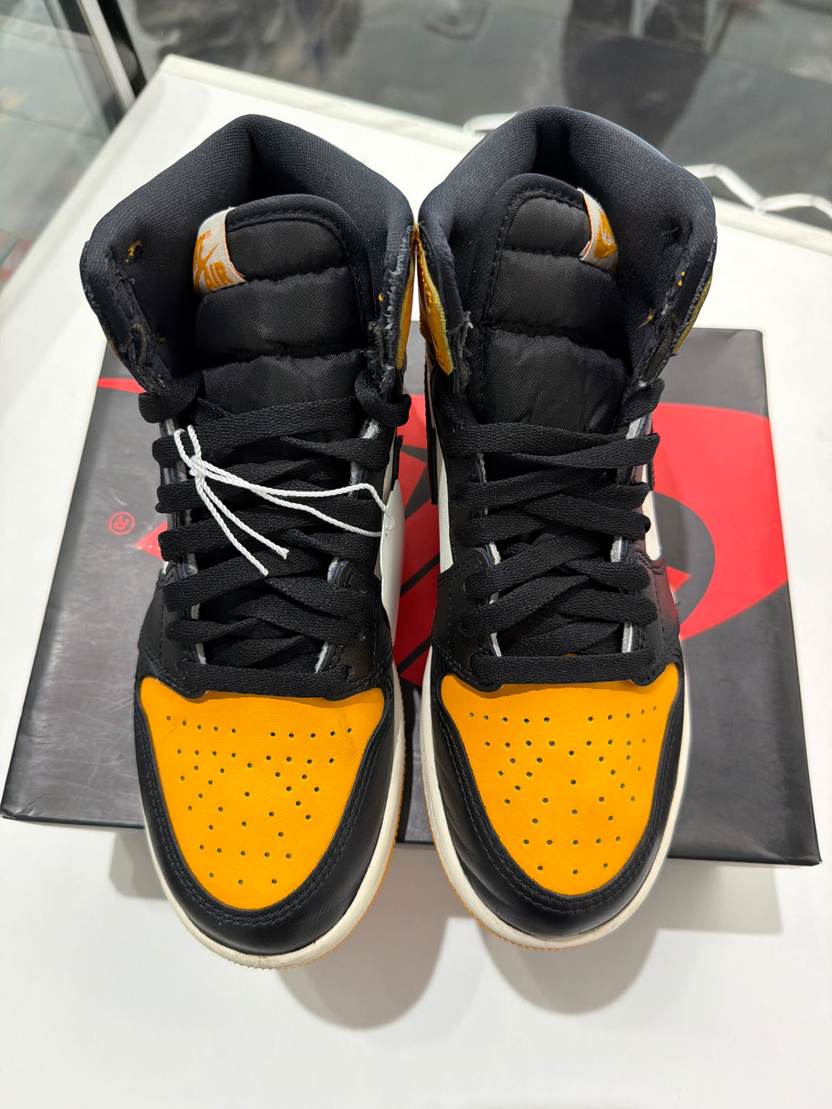 Jordan 1 Retro High OG "Taxi"
