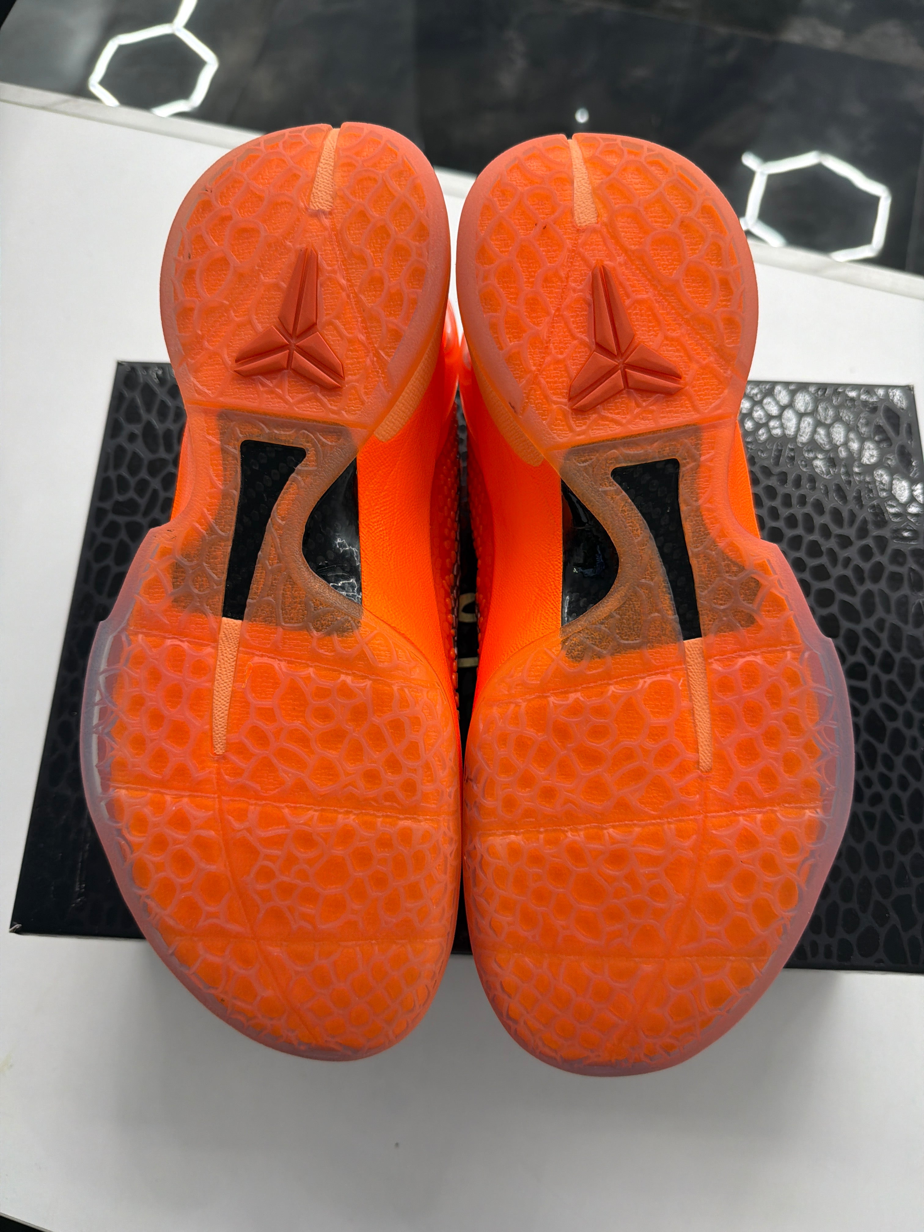 Kobe 6 Protro total orange