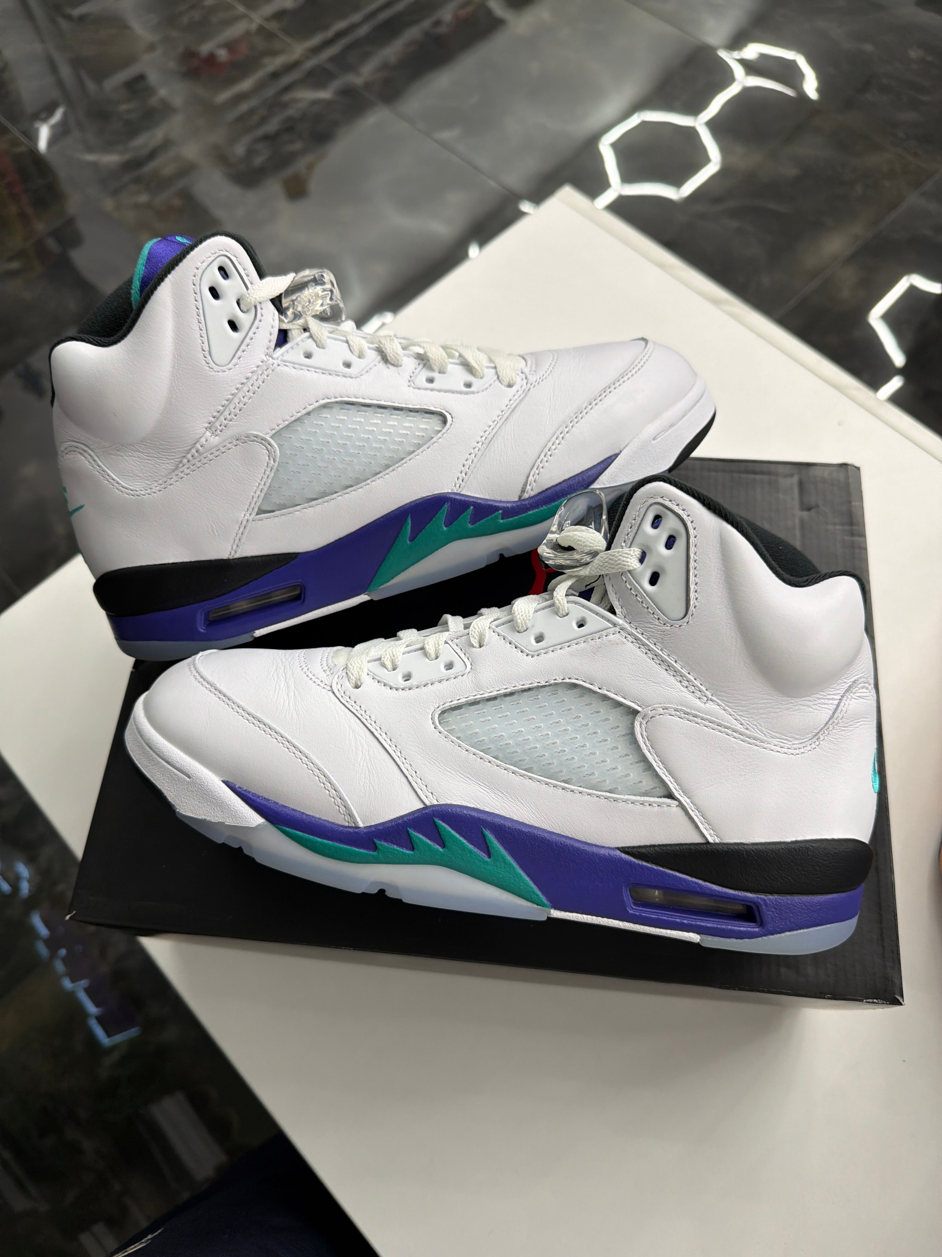 Jordan 5 Retro "Grape"