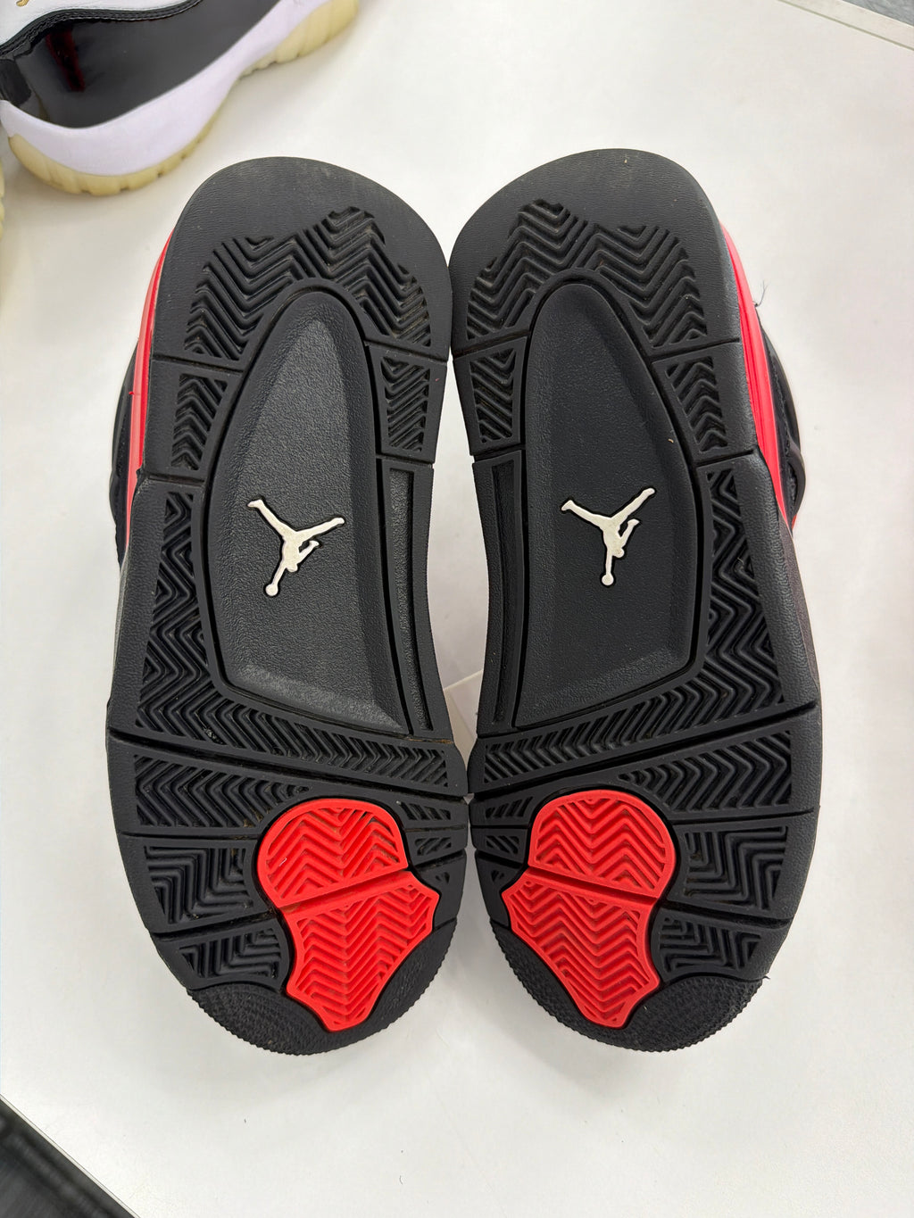 Jordan 4 Retro 'Red Thunder' (NO BOX)