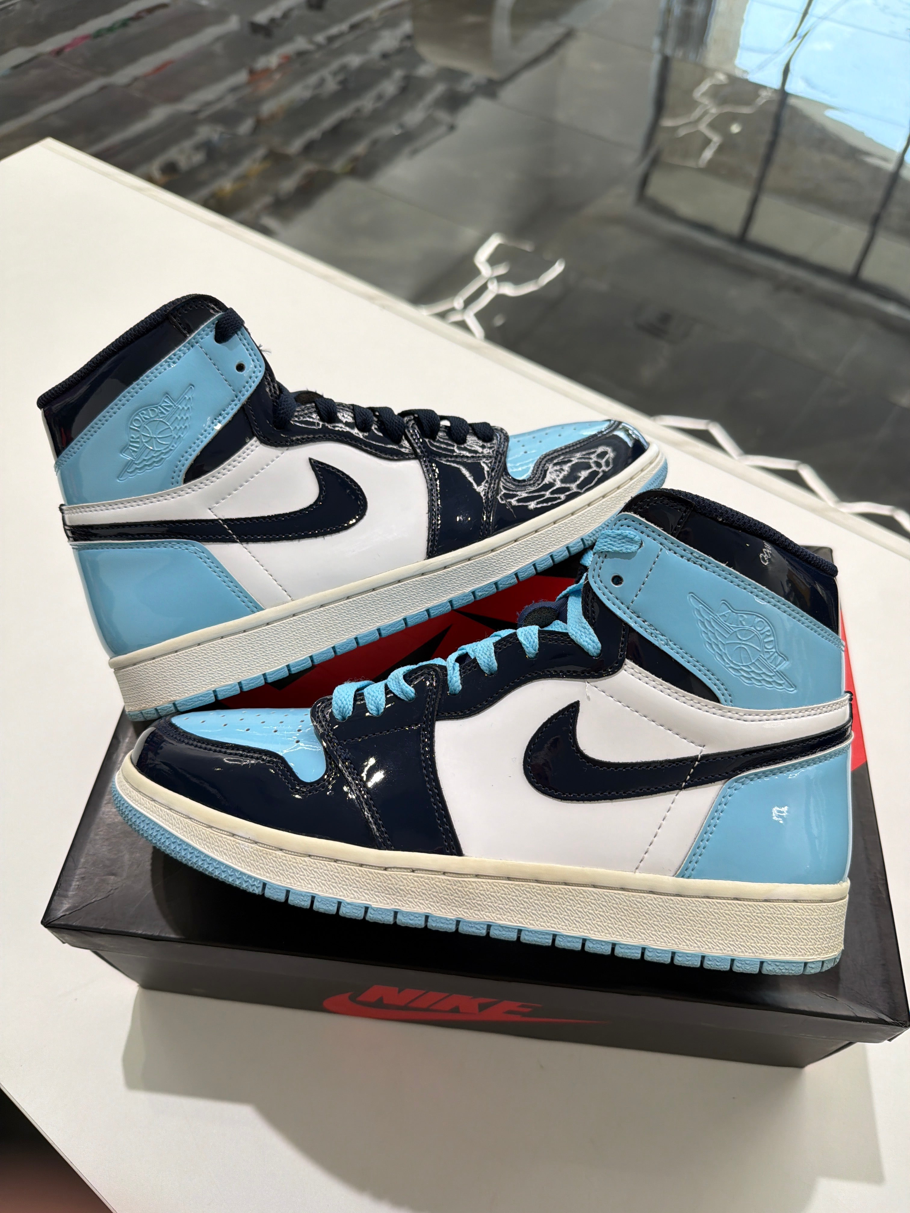 Jordan 1 high blue obsidian