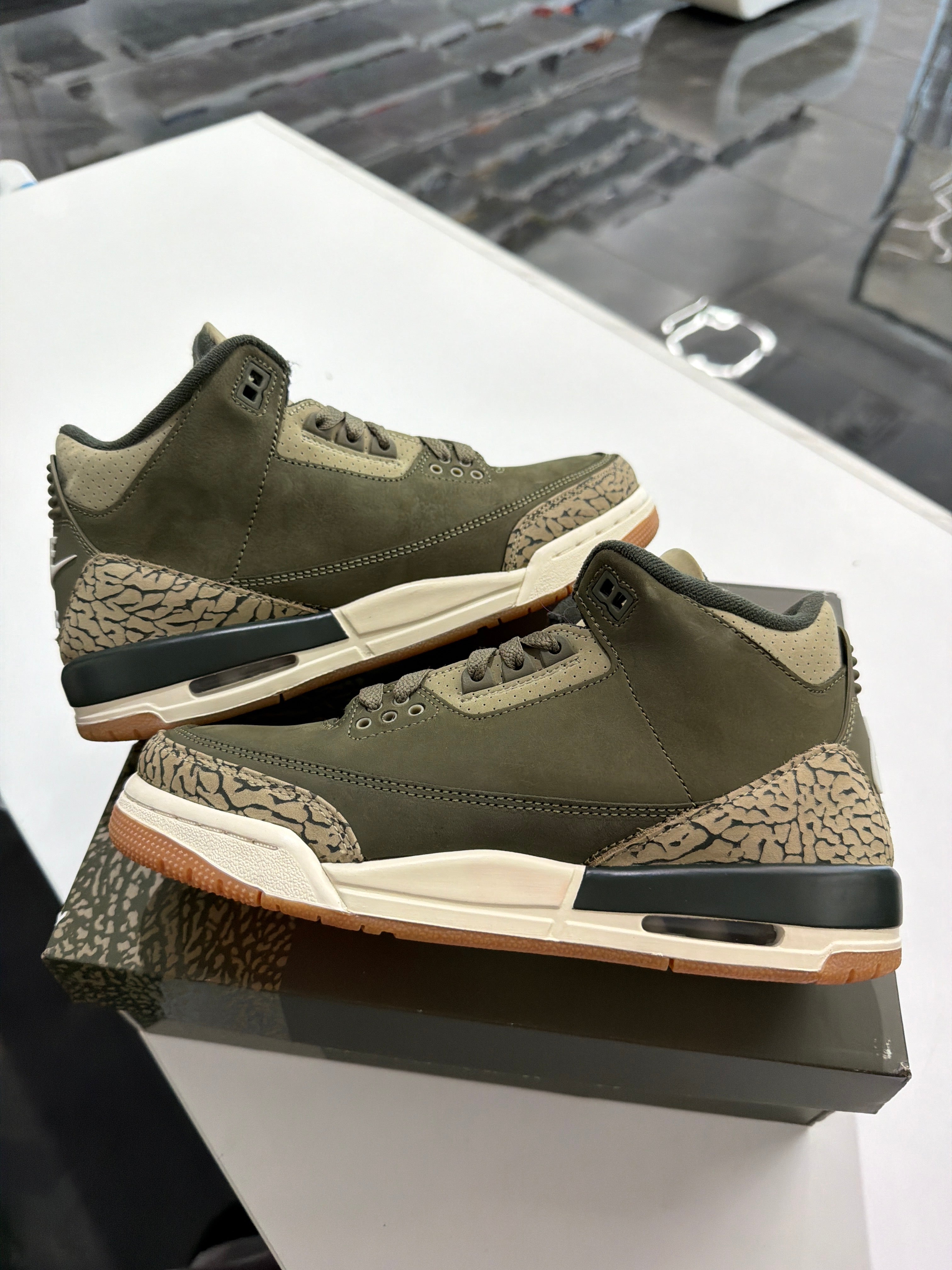 Jordan 3 family affair