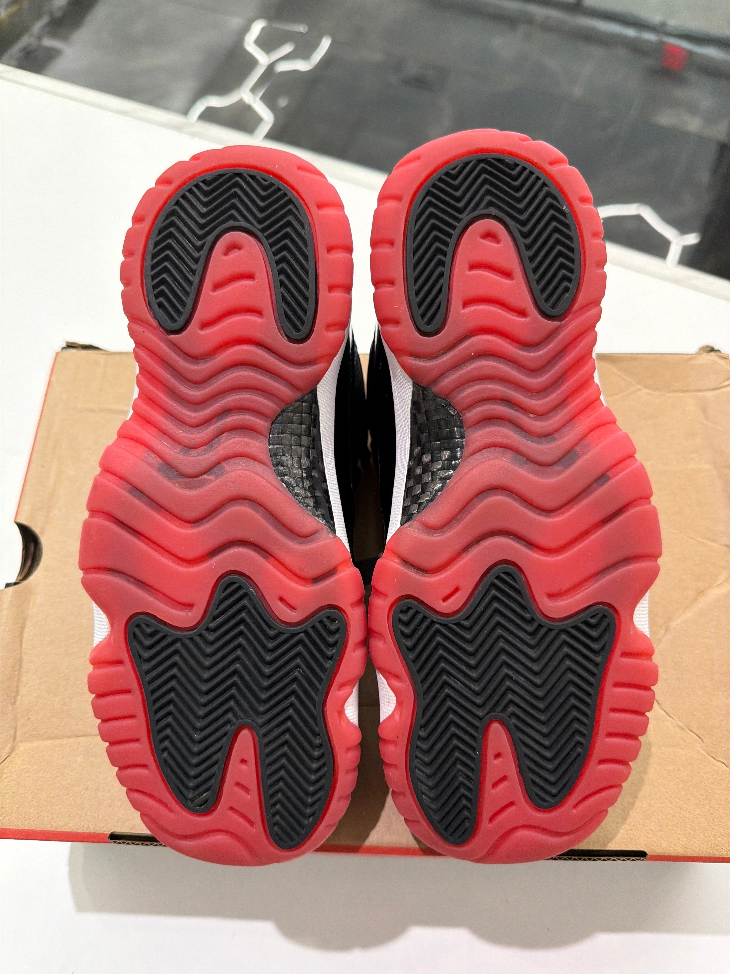 Jordan 11 low bred (gs) (2025)