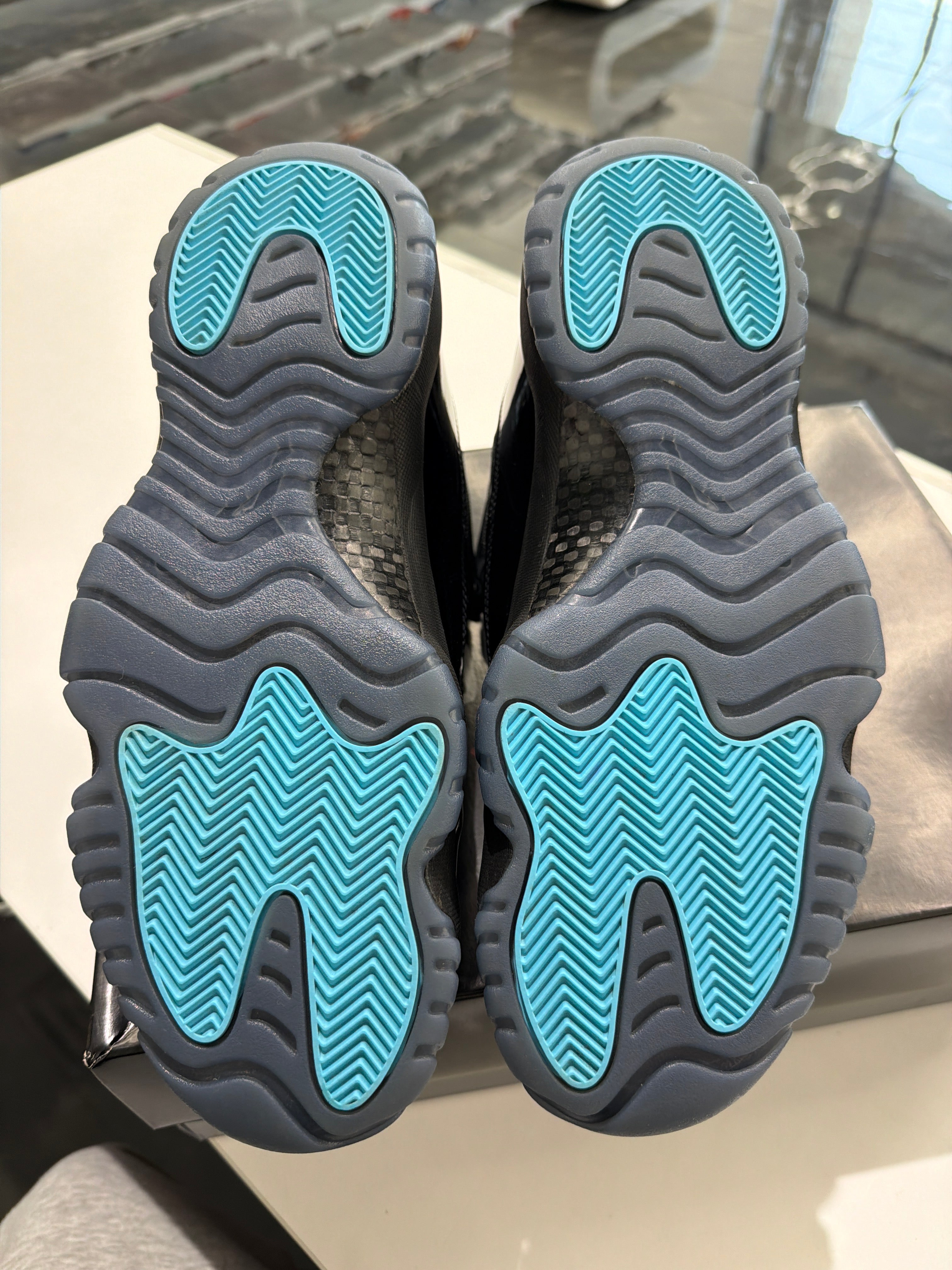 Jordan 11 gamma blue (2025) (REPLACEMENT BOX)