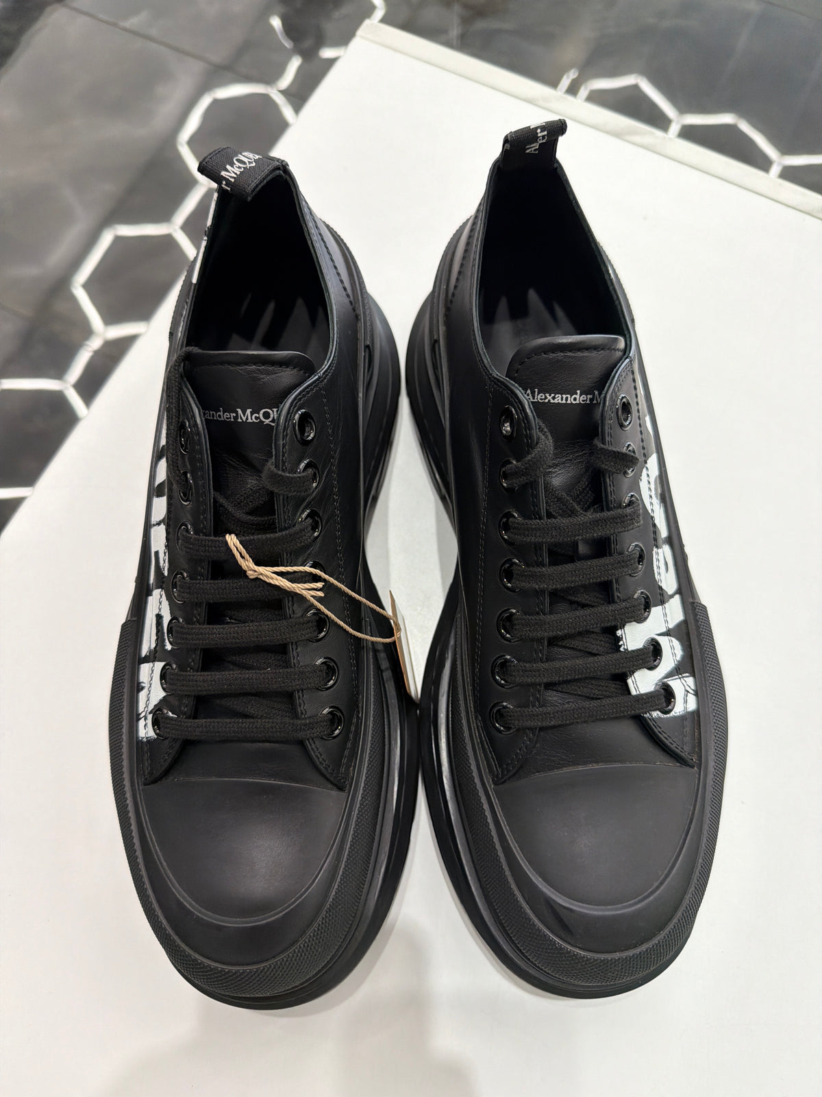 Alexander McQueen (NO BOX)