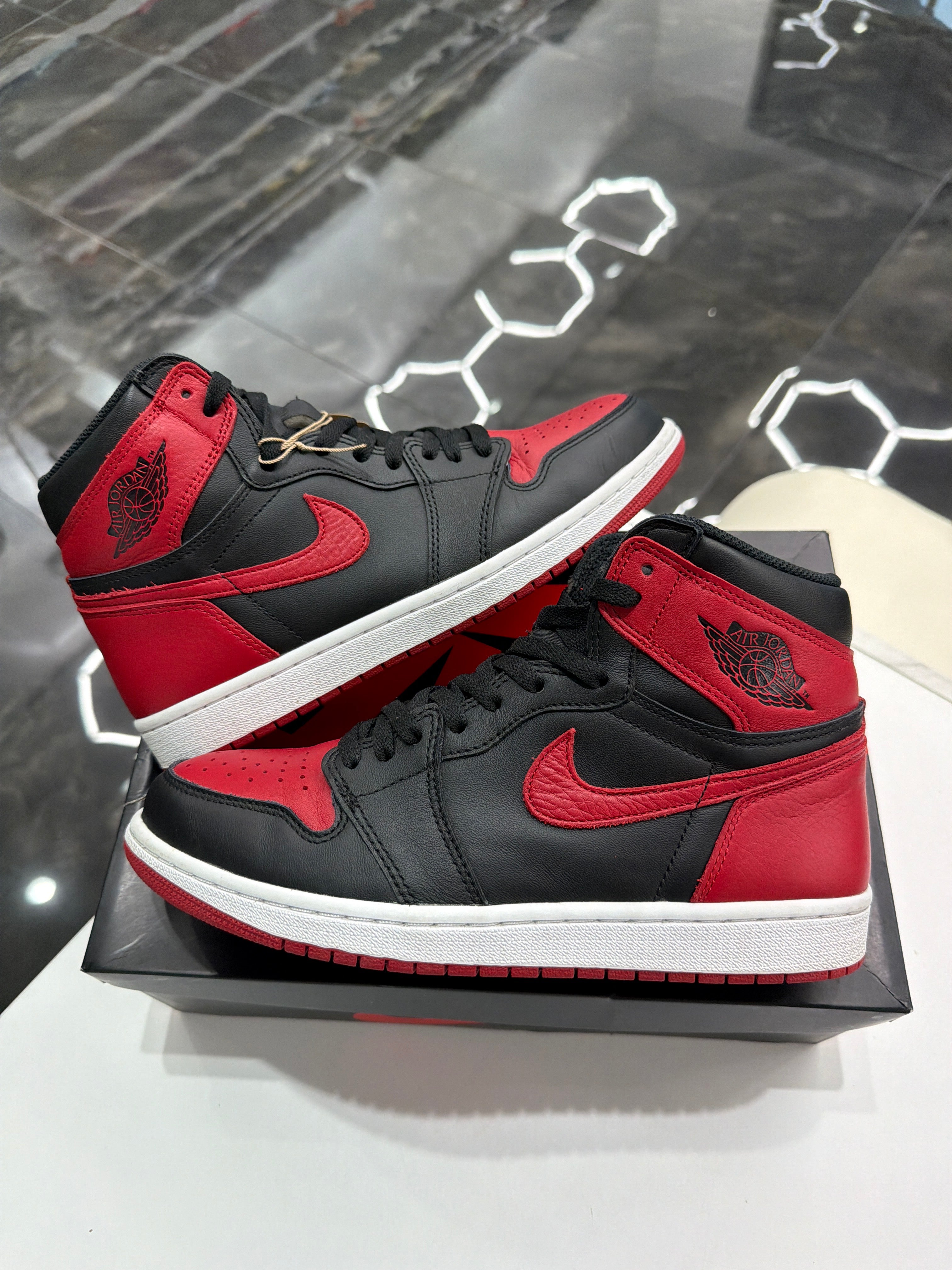 Jordan 1 Retro High OG 'Bred' 'Banned' (2016)