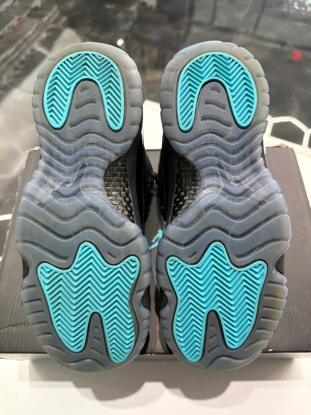 Jordan 11 Retro "Gamma Blue"