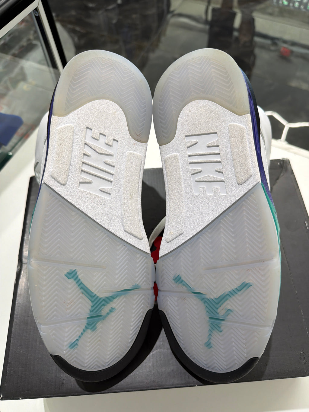 Jordan 5 Retro OG "Grape"