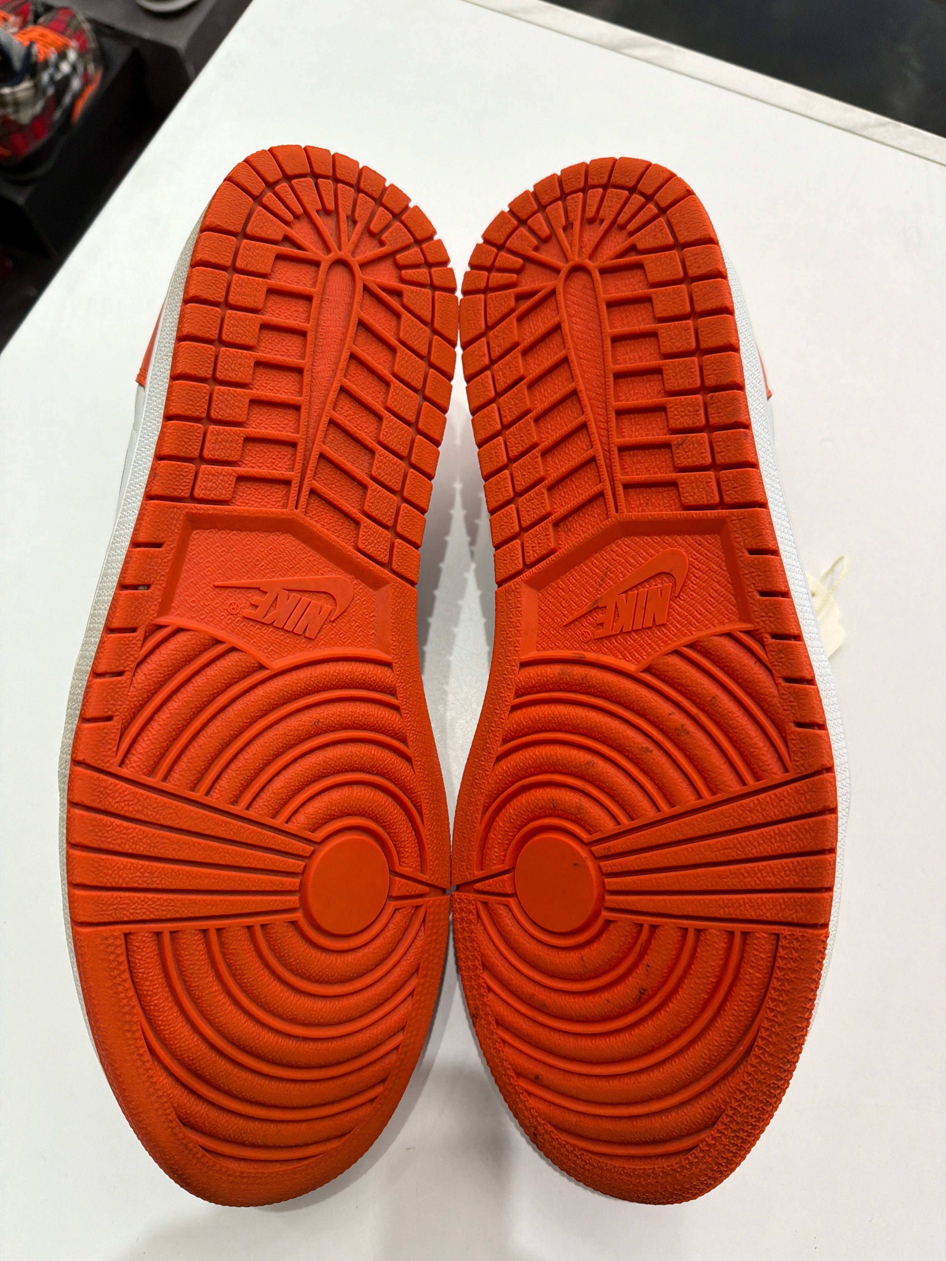 Jordan 1 Retro Low starfish (NO BOX)