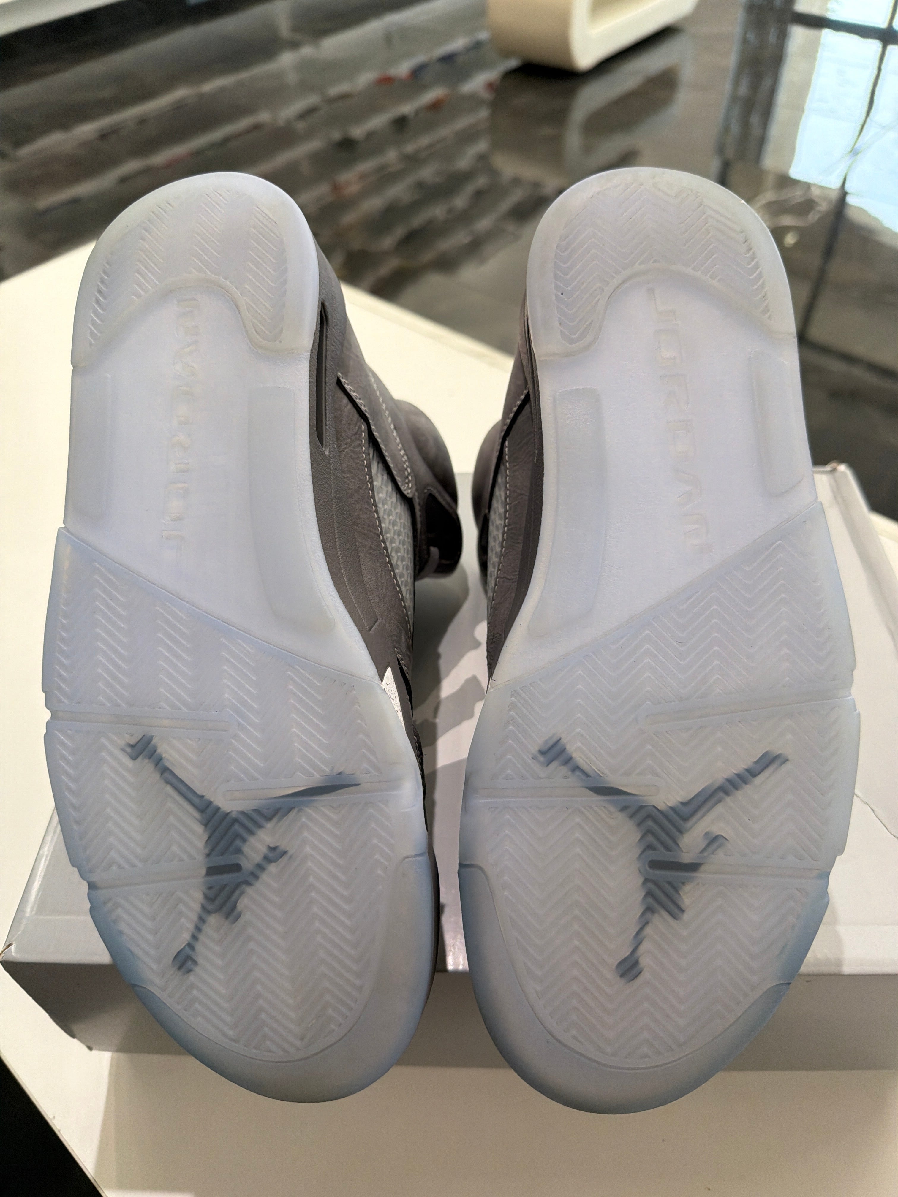 Jordan 5 wolf grey (2026)