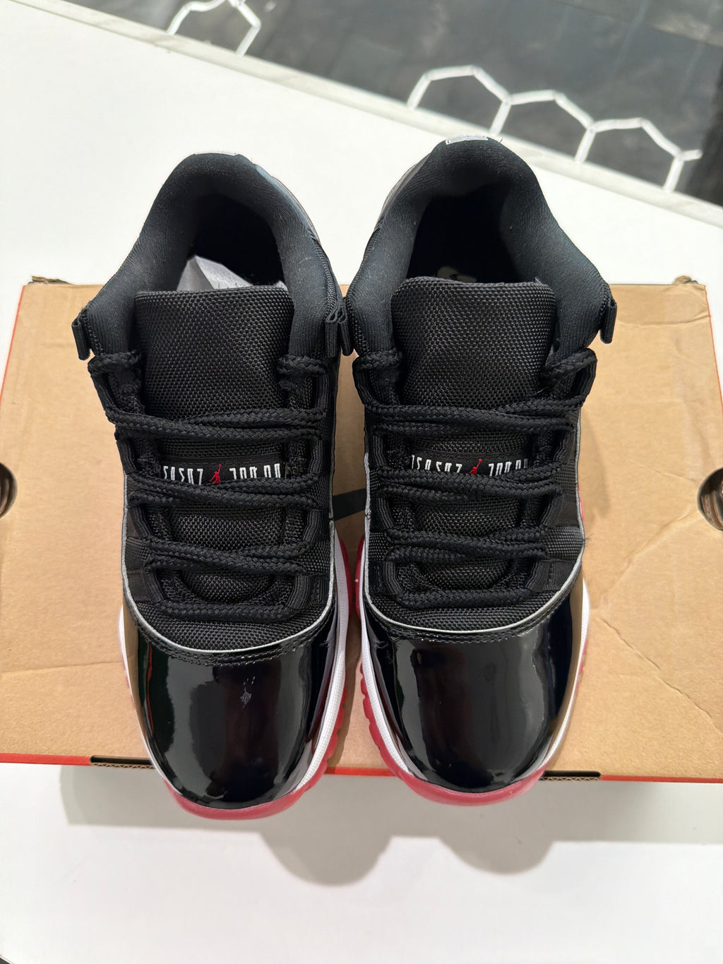 Jordan 11 low bred (gs) (2025)