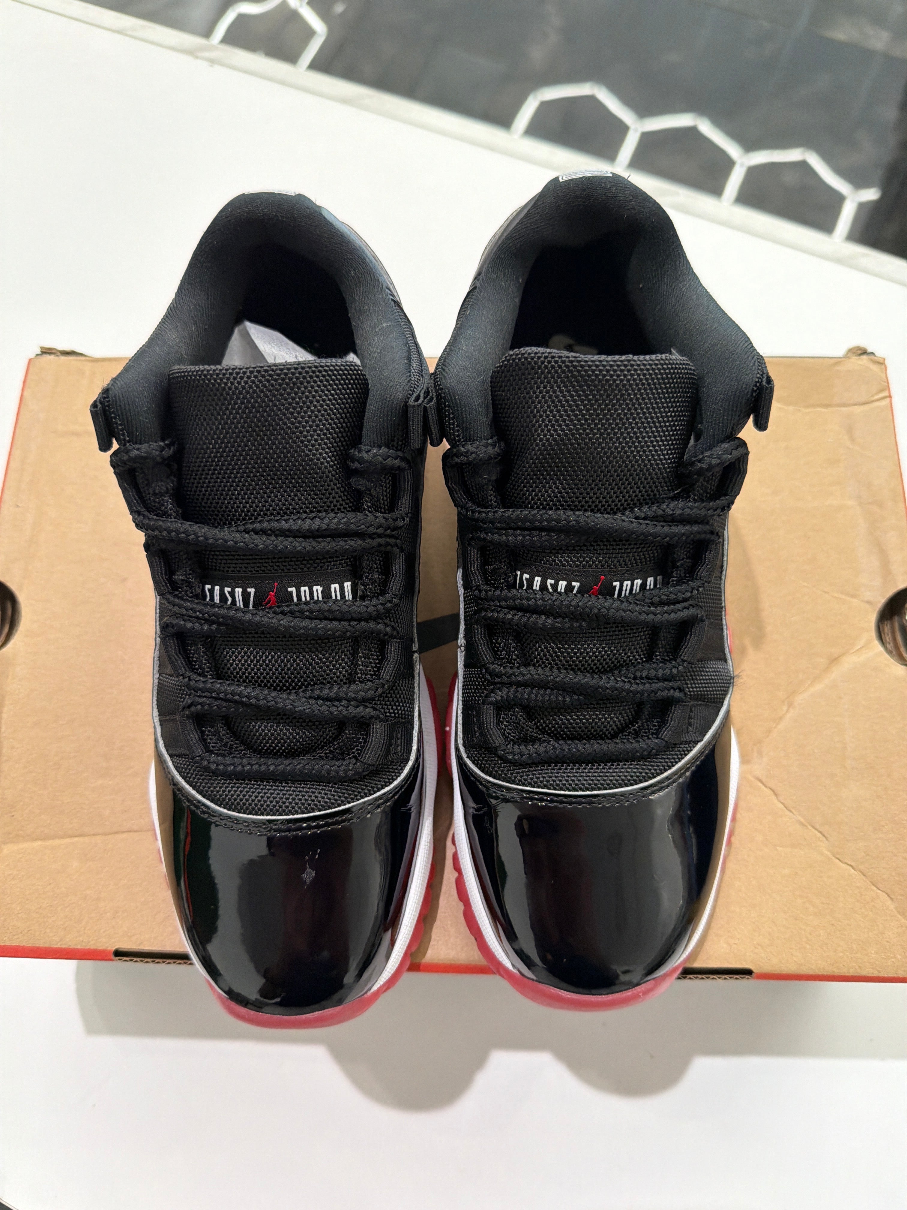 Jordan 11 low bred (gs) (2025)