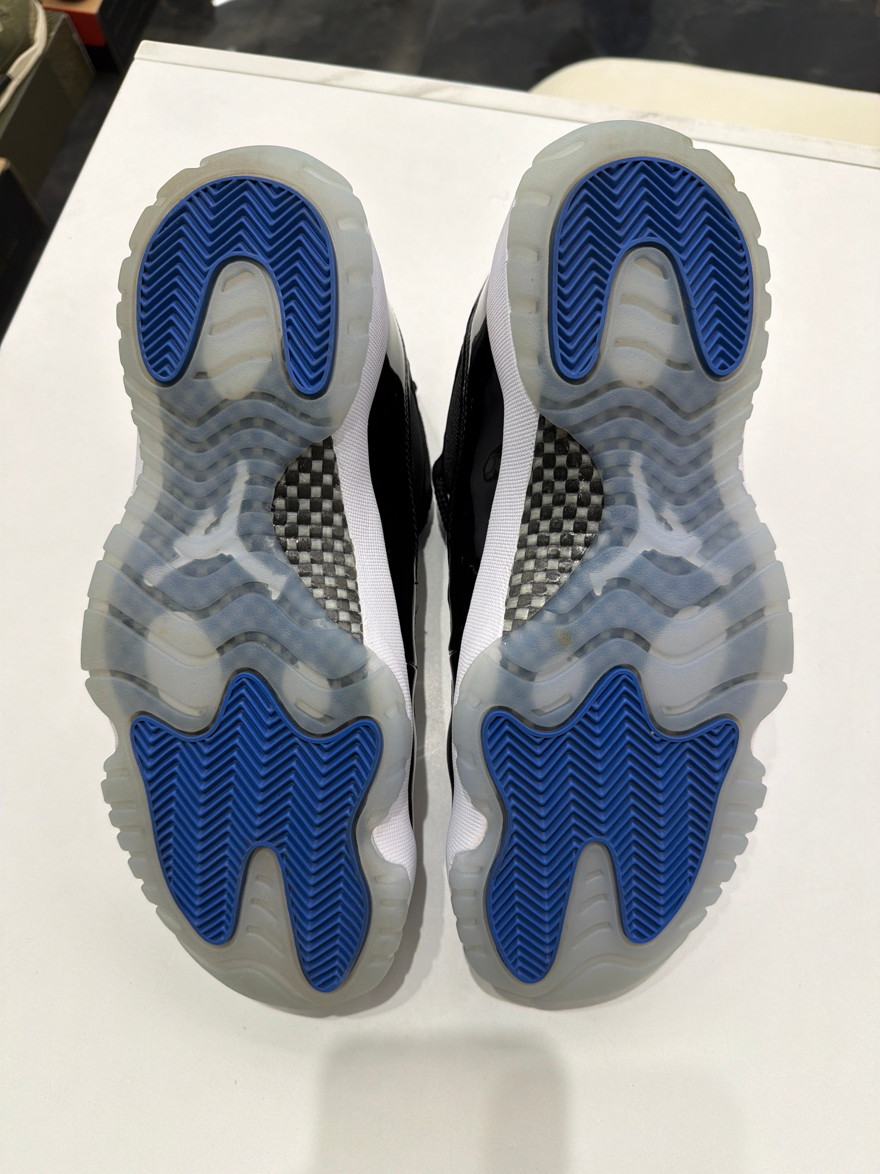 Jordan 11 Retro Low "Space Jam" (NO BOX)