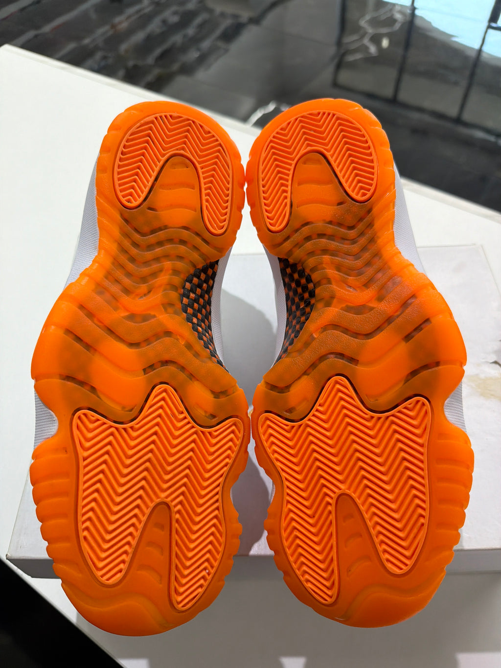 Jordan 11 low citrus (2021) (women’s)