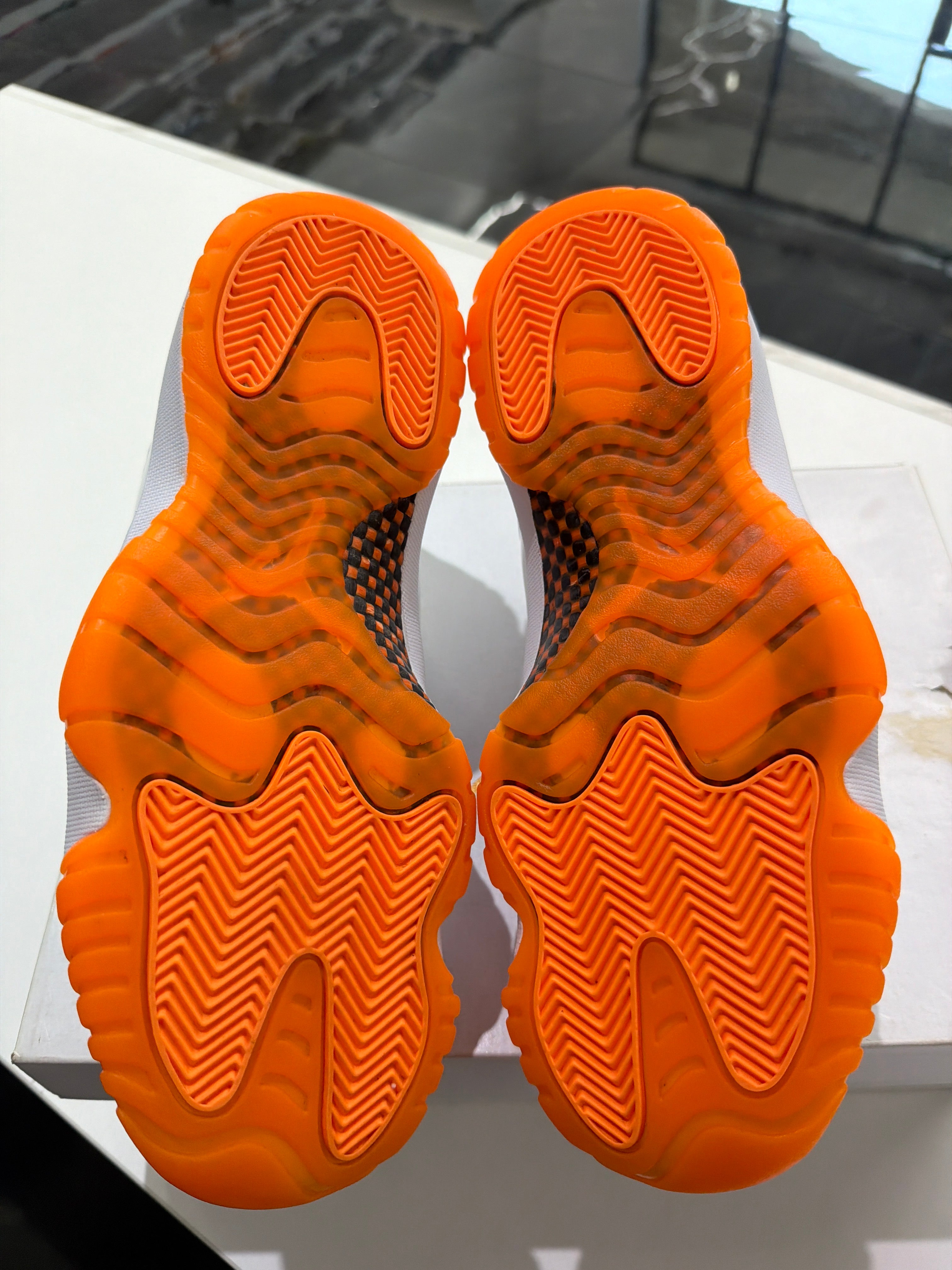 Jordan 11 low citrus (2021) (women’s)