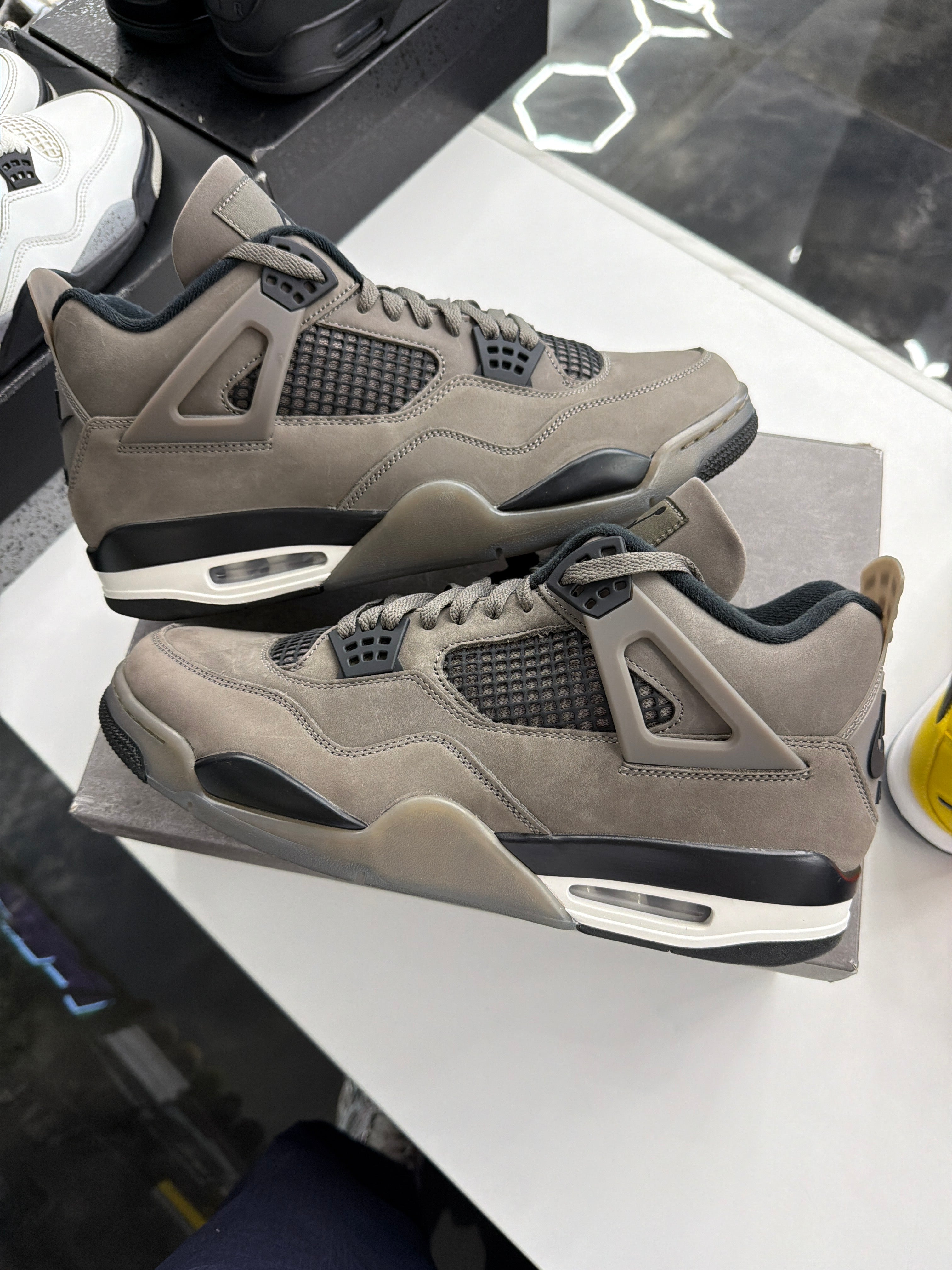 Jordan 4 Retro "Cave Stone"