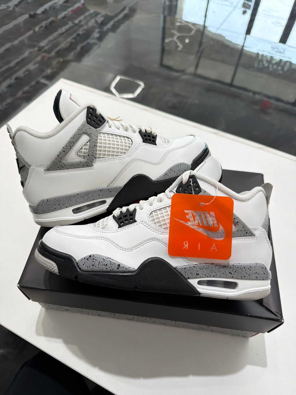 Jordan 4 retro white cement
