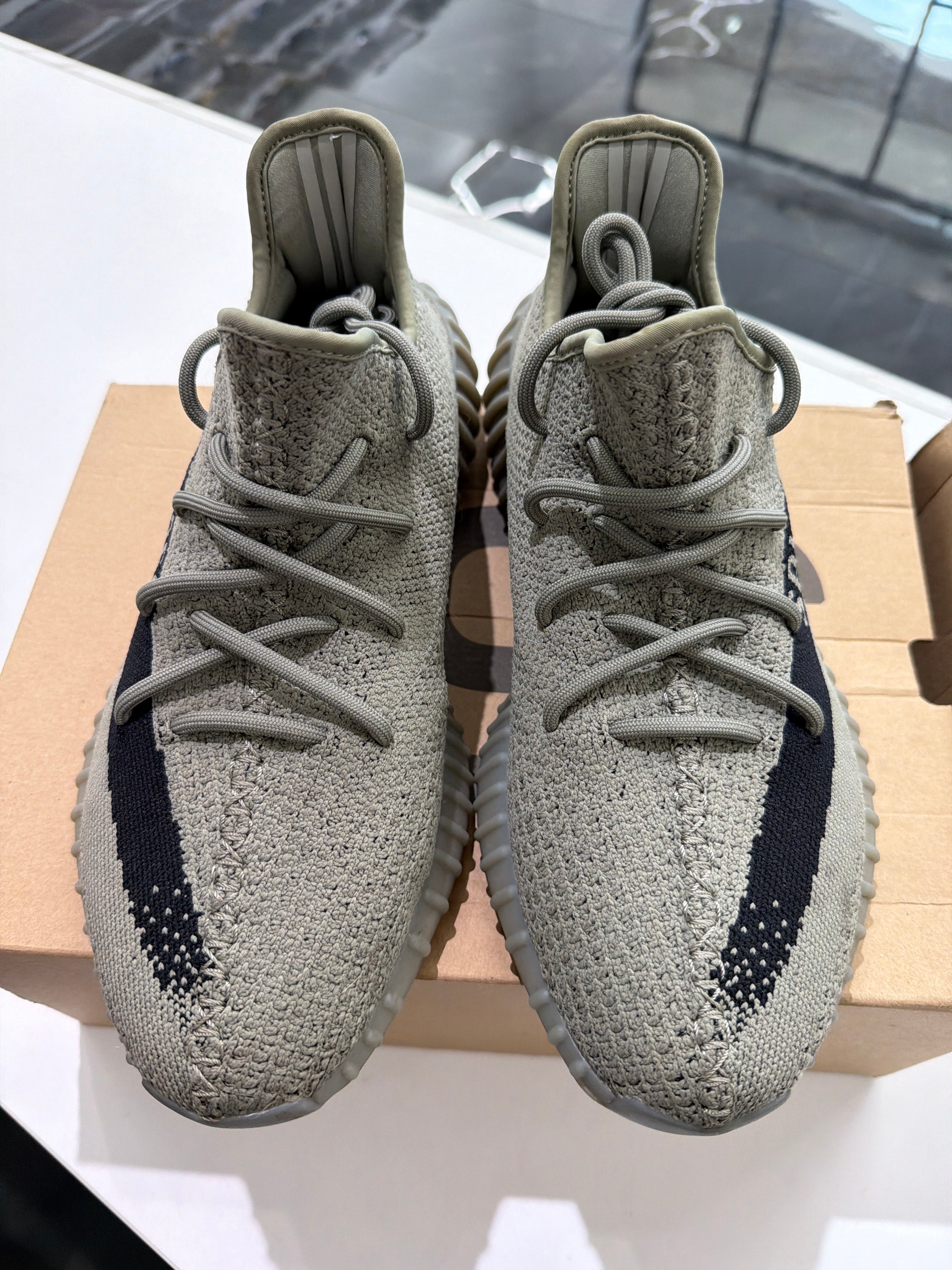 Adidas Yeezy boost 350 v2 granite
