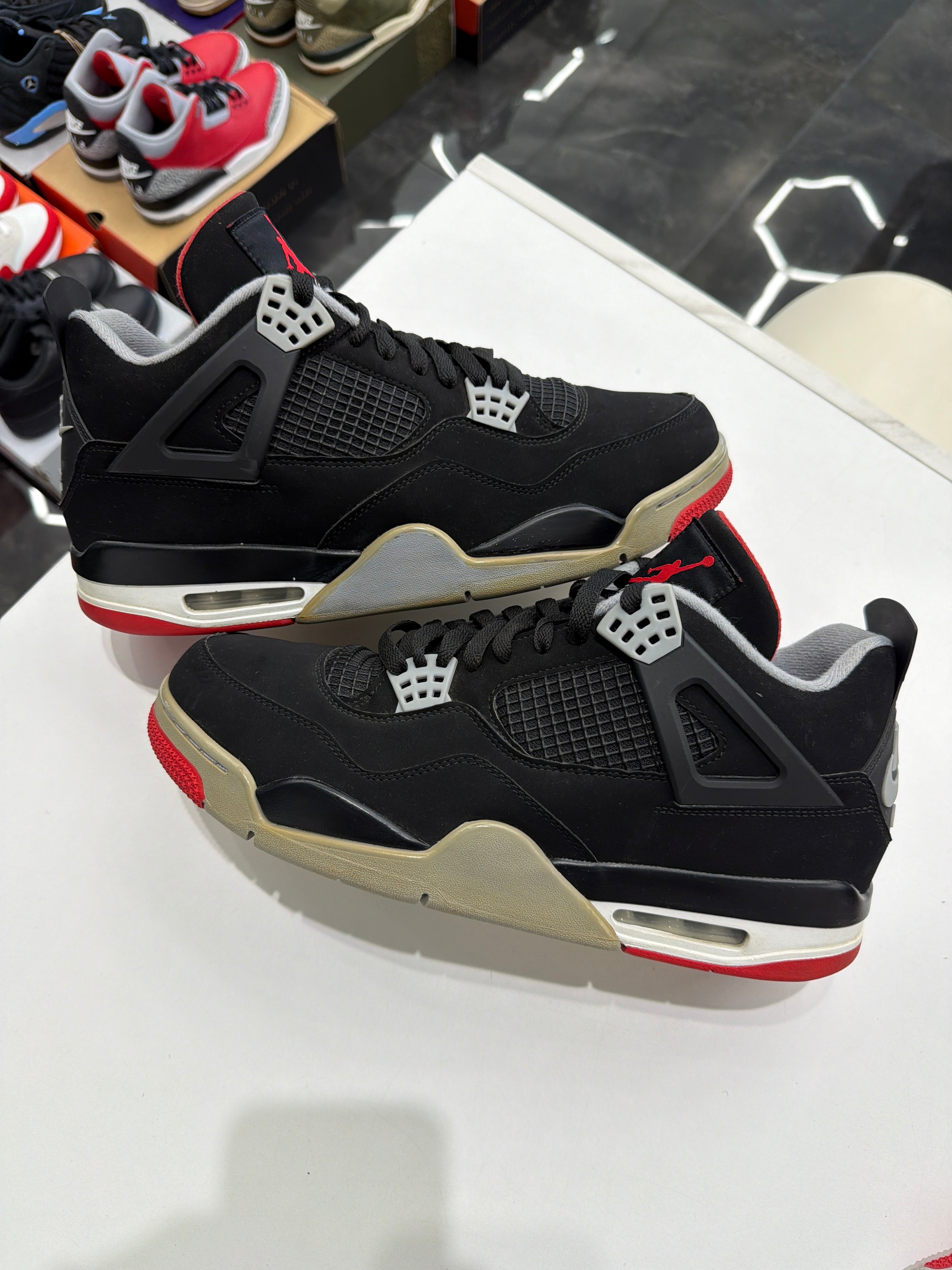 Jordan 4 Retro "Bred" (2019) (NO BOX)