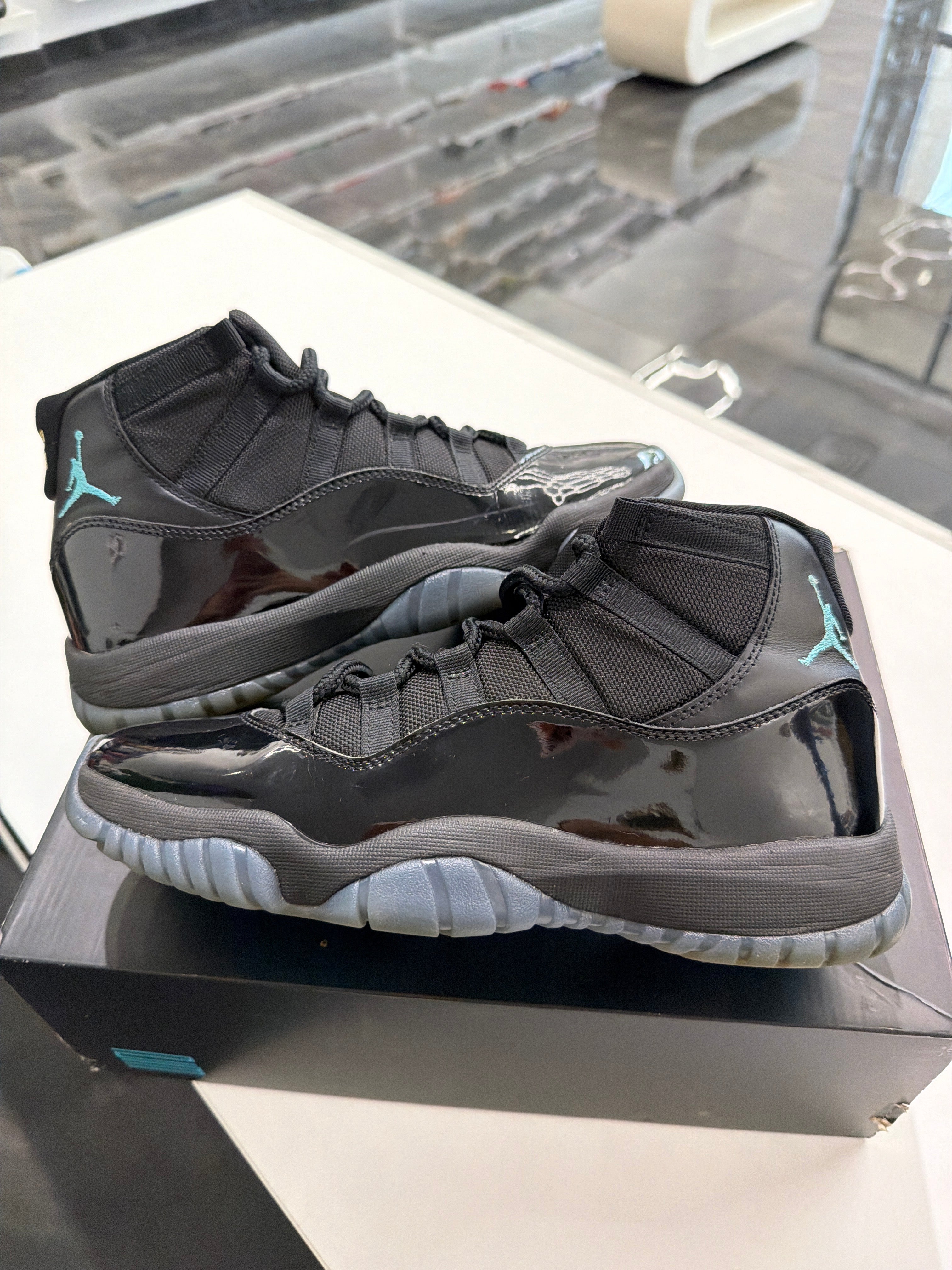 Jordan 11 gamma blue (2025)