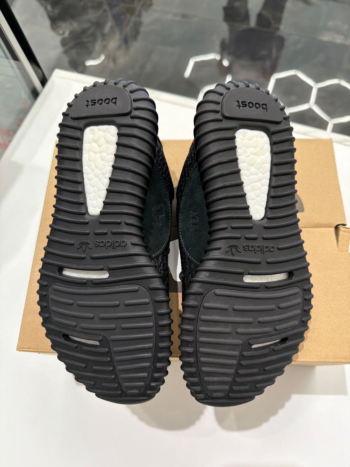 Adidas Yeezy boost 350 pirate black