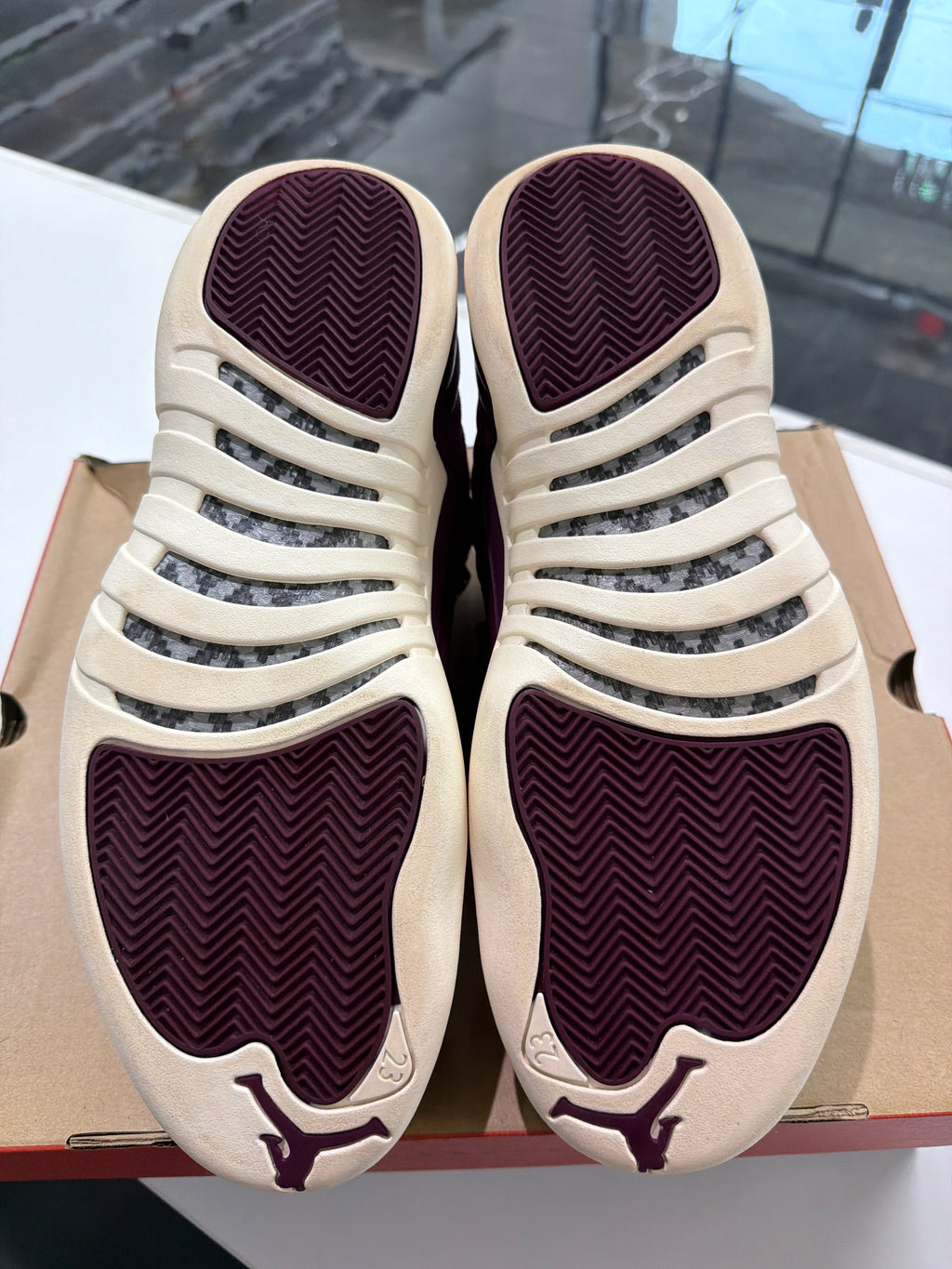 Jordan 12 bordeaux