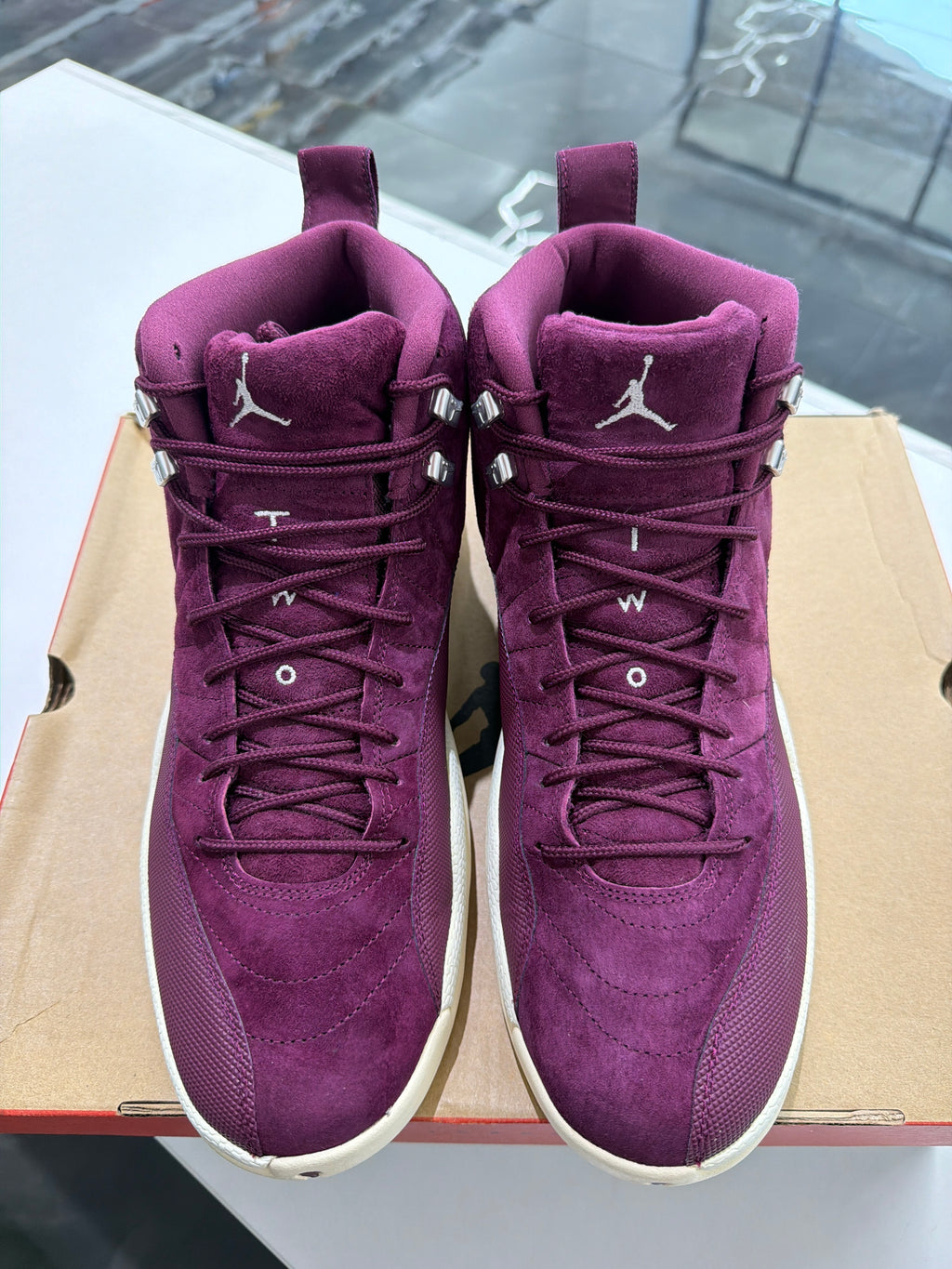Jordan 12 bordeaux