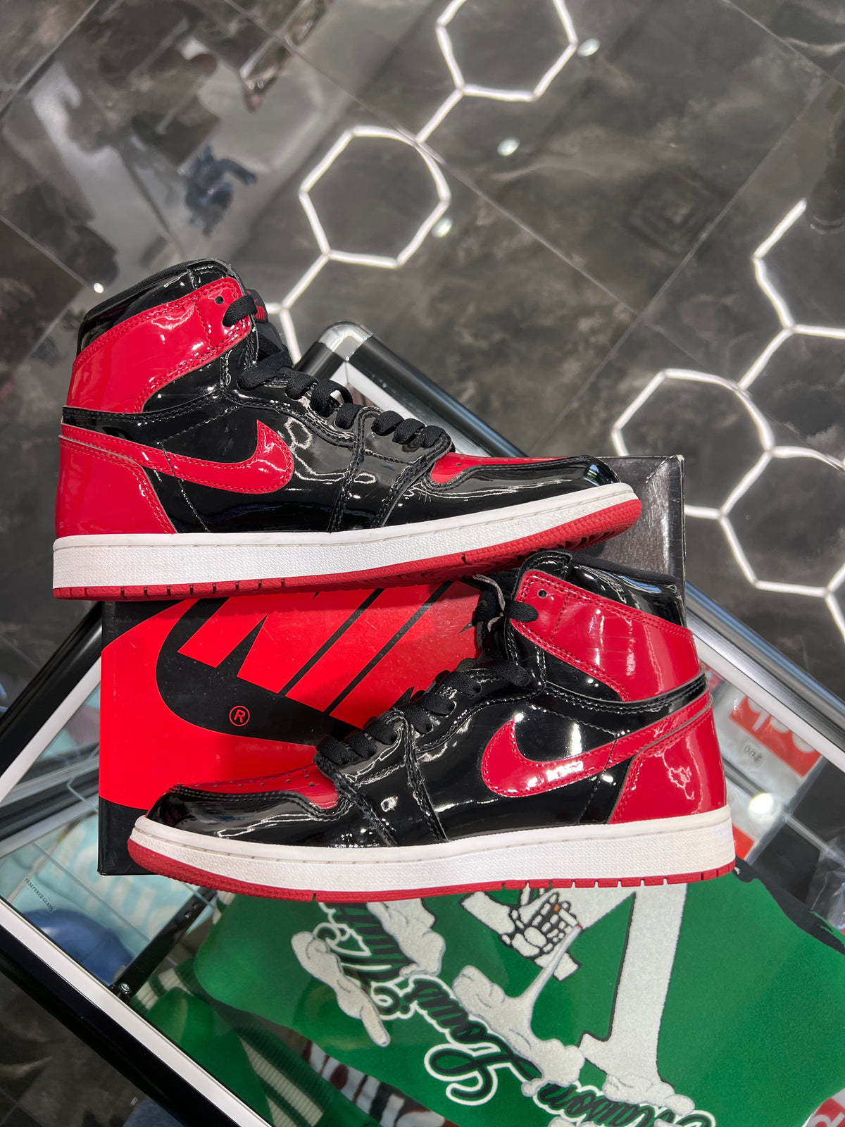 Jordan 1 Retro High OG Patent Bred