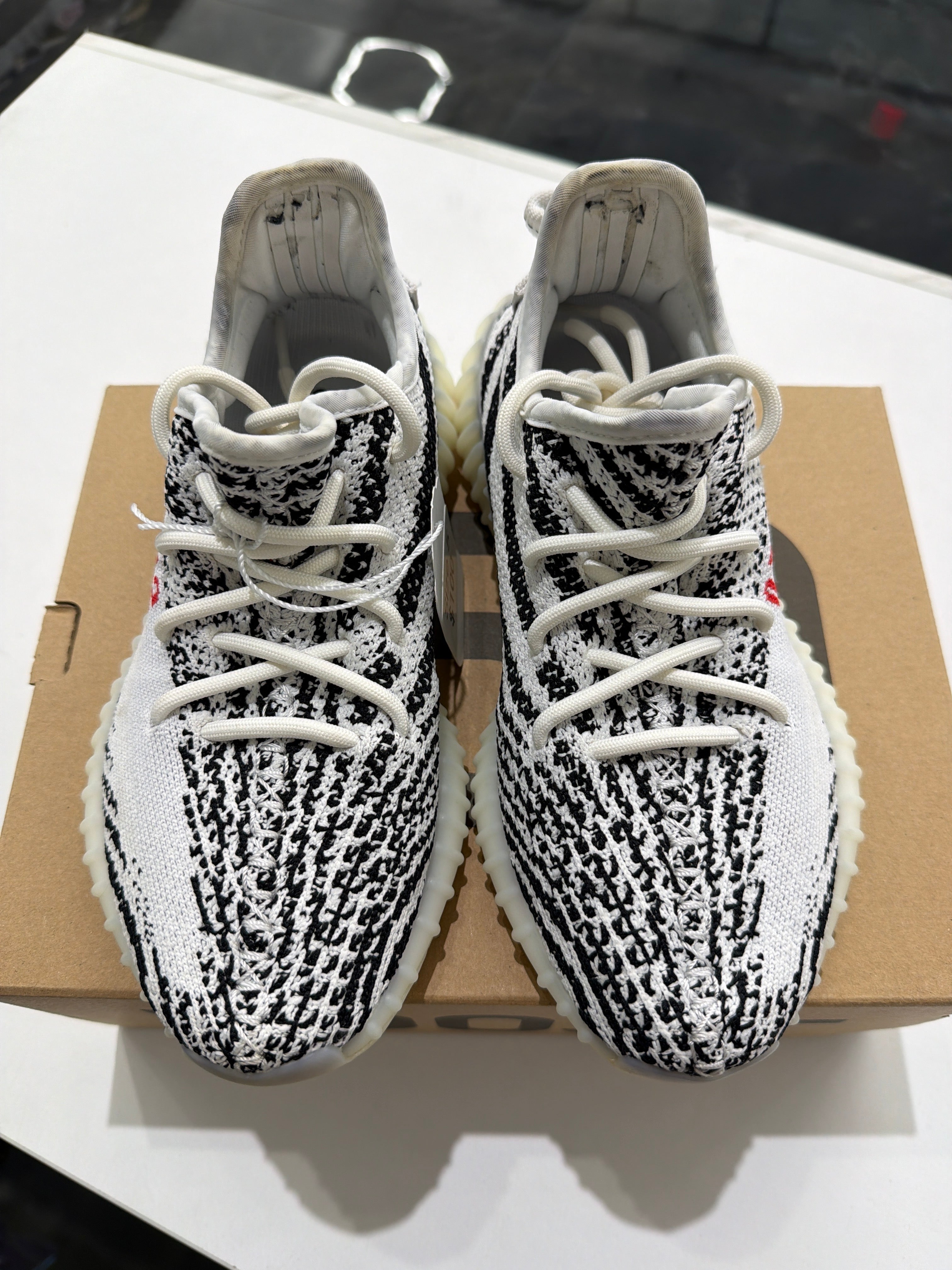 Adidas Yeezy Boost 350 V2 Zebra
