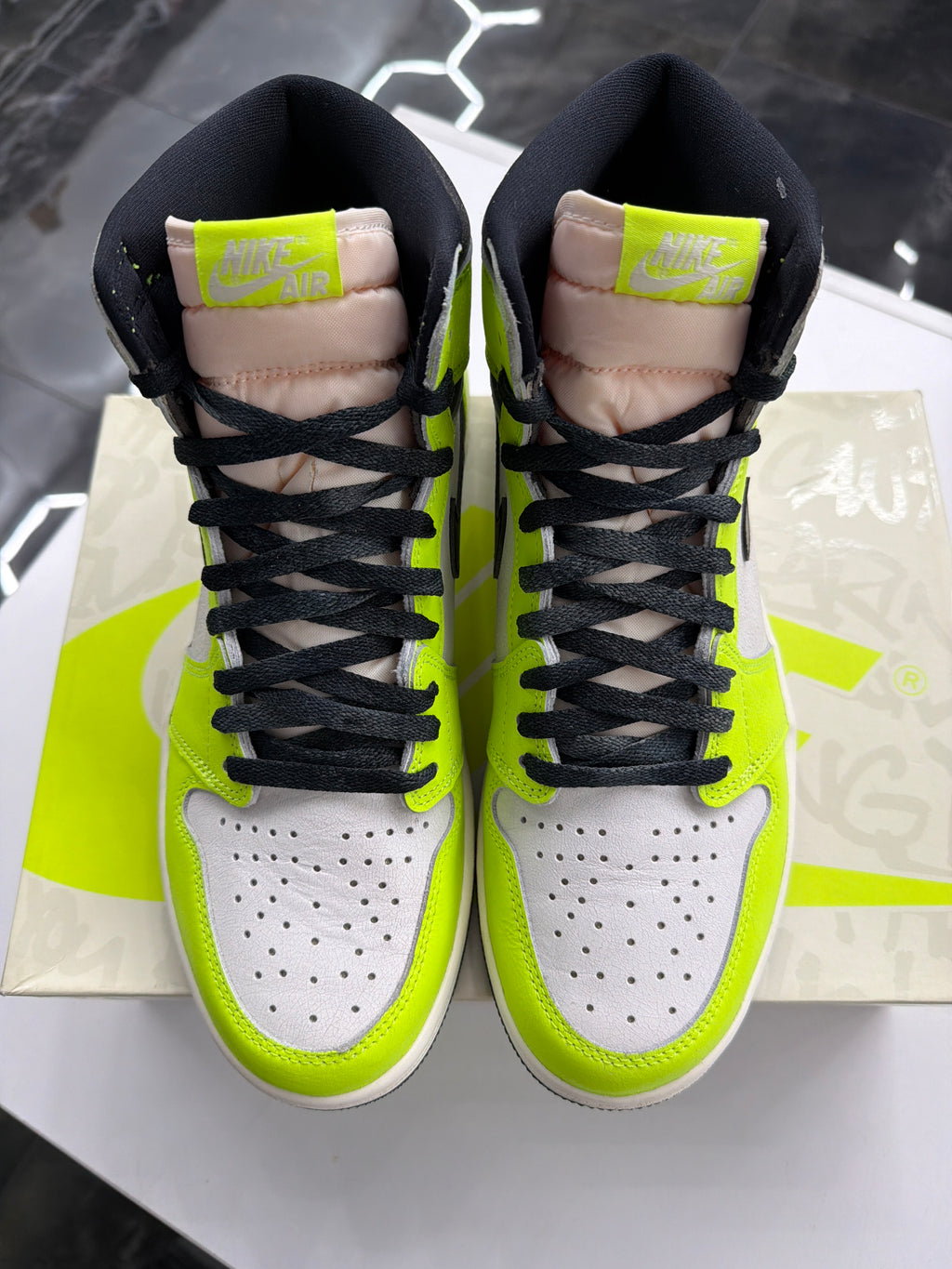 Jordan 1 Retro High OG 'Visionaire'
