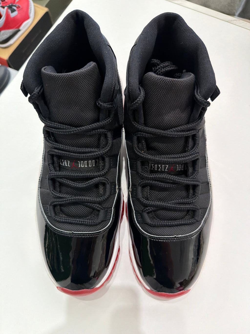 Jordan 11 Retro "Bred" (NO BOX)