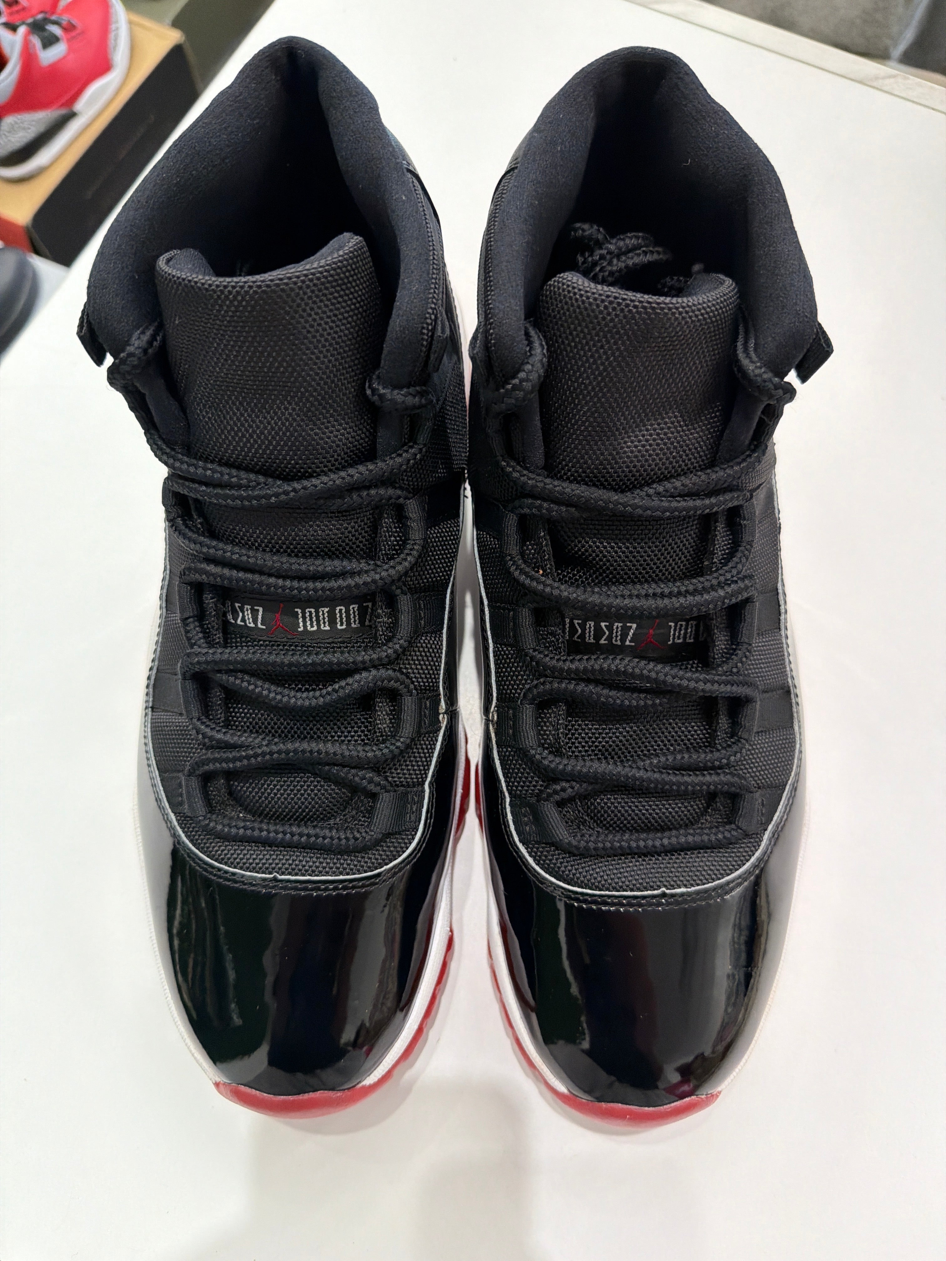 Jordan 11 Retro "Bred" (NO BOX)