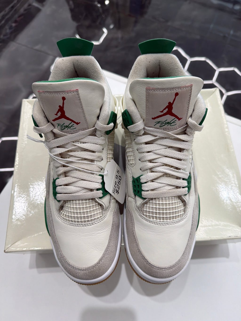 Jordan 4 Retro SB Pine Green