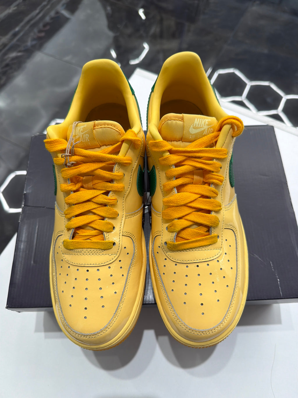 Nike Air Force 1 Low yellow patent