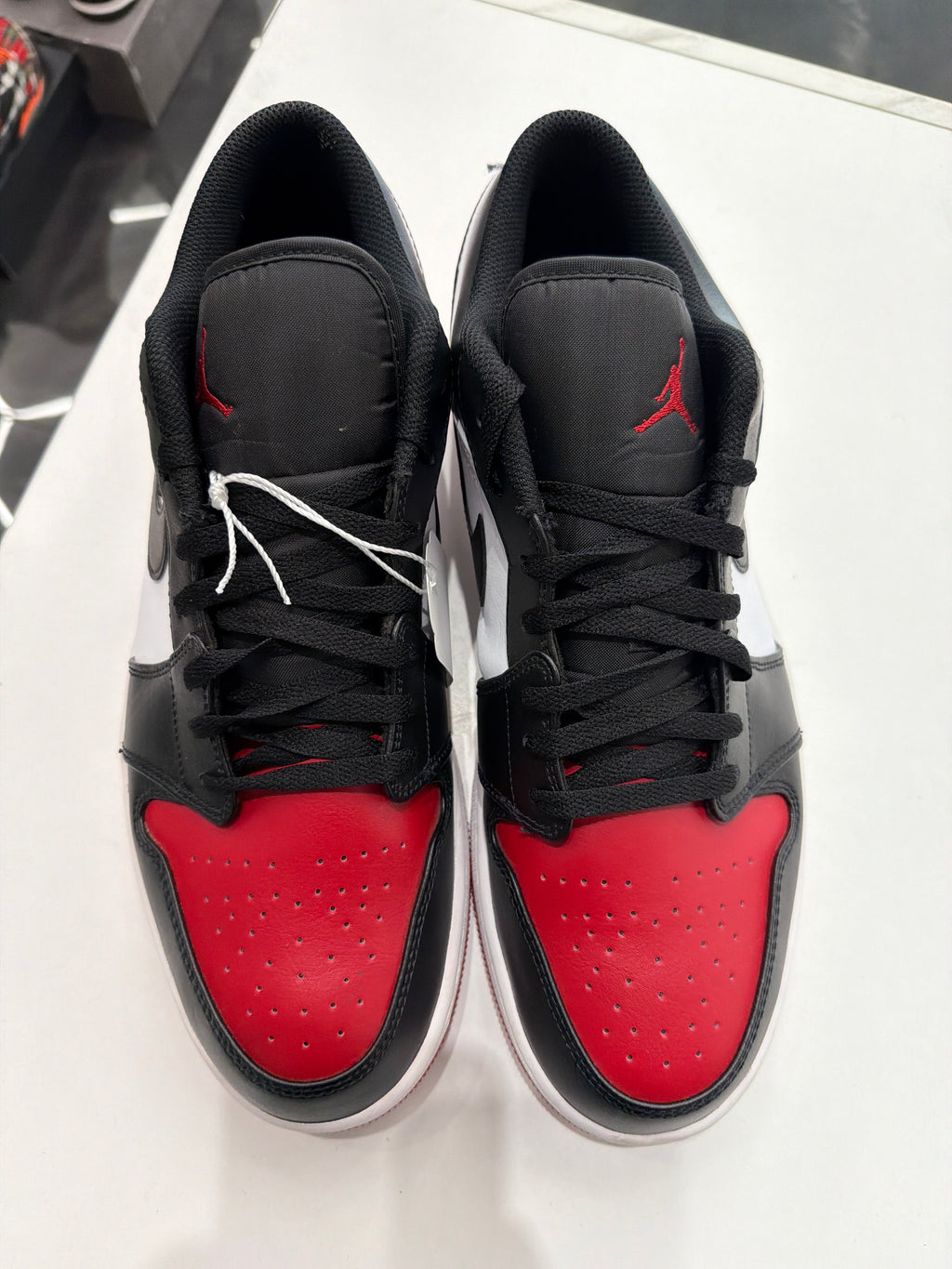 Jordan 1 low bred toe (NO BOX)