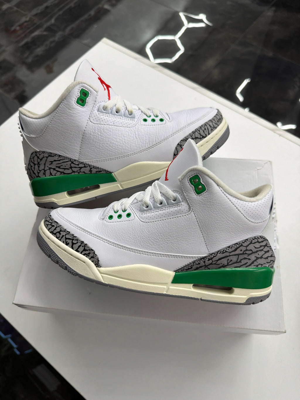 Jordan 3 Retro 'Lucky Green'