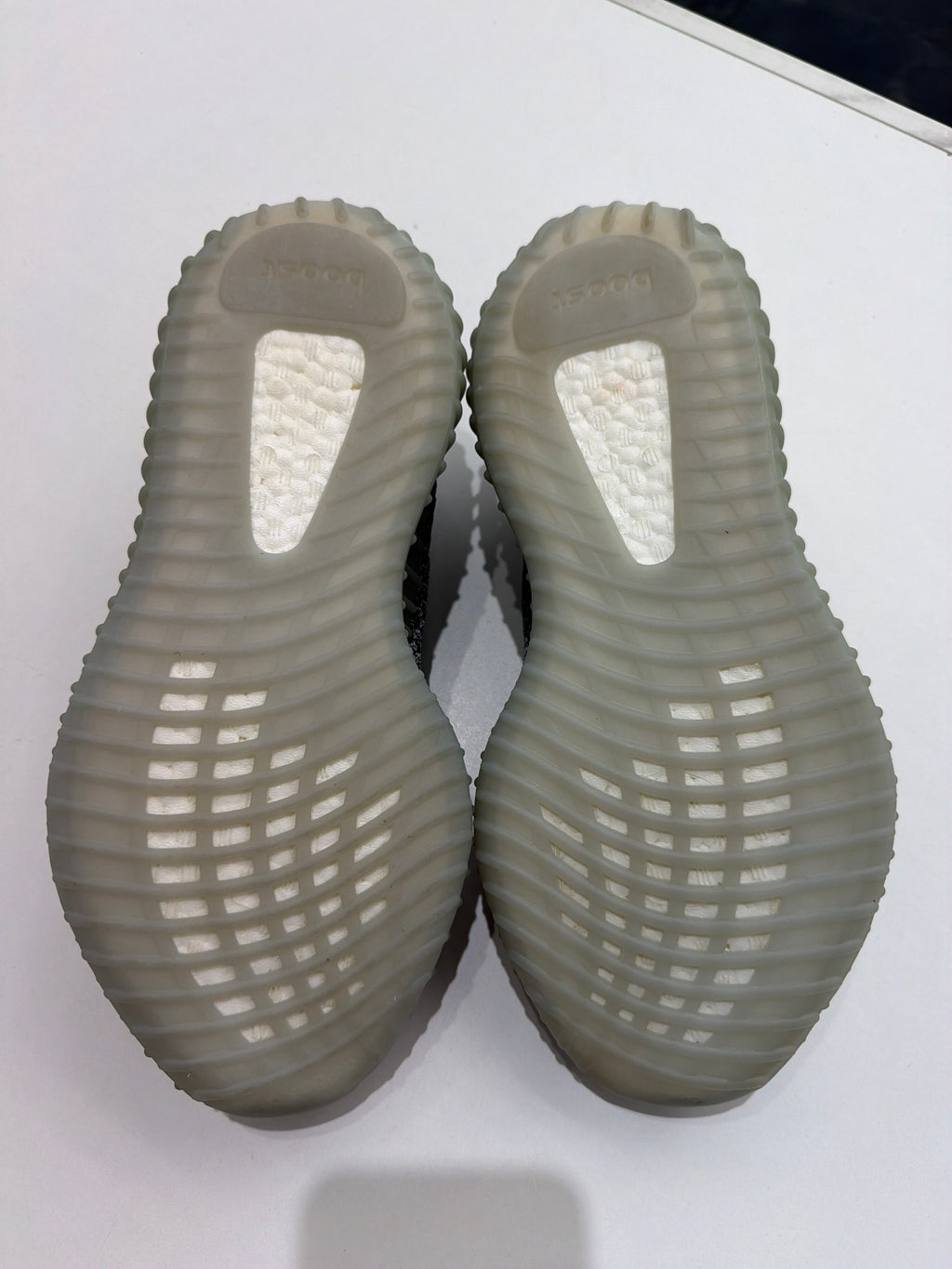 Adidas Yeezy Boost 350 V2 "Ash Blue" (NO BOX)
