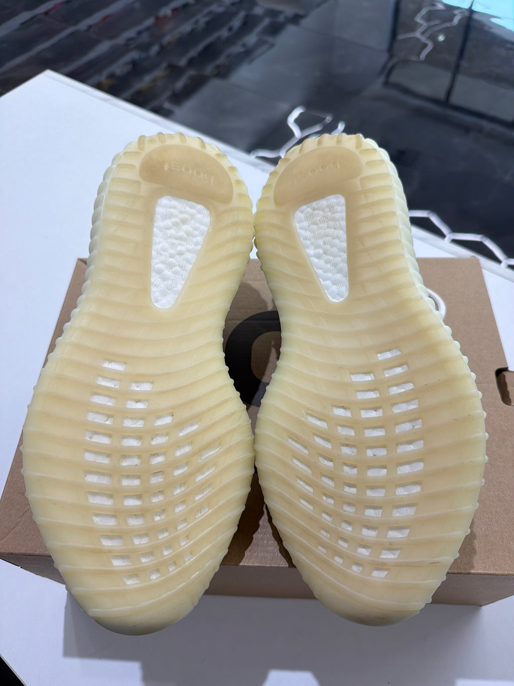 Yeezy 350 zebra