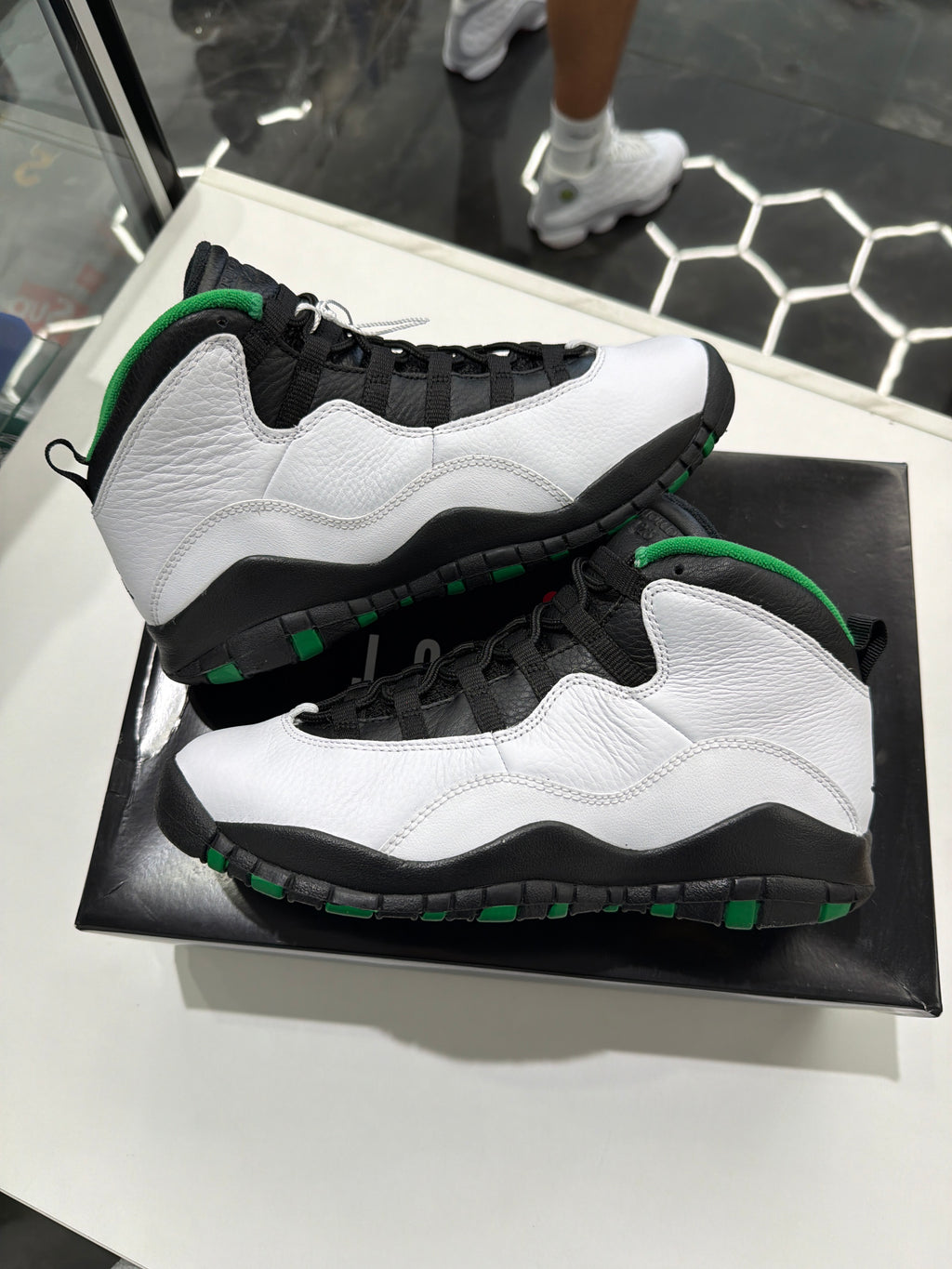 Jordan 10 Retro 'Seattle'
