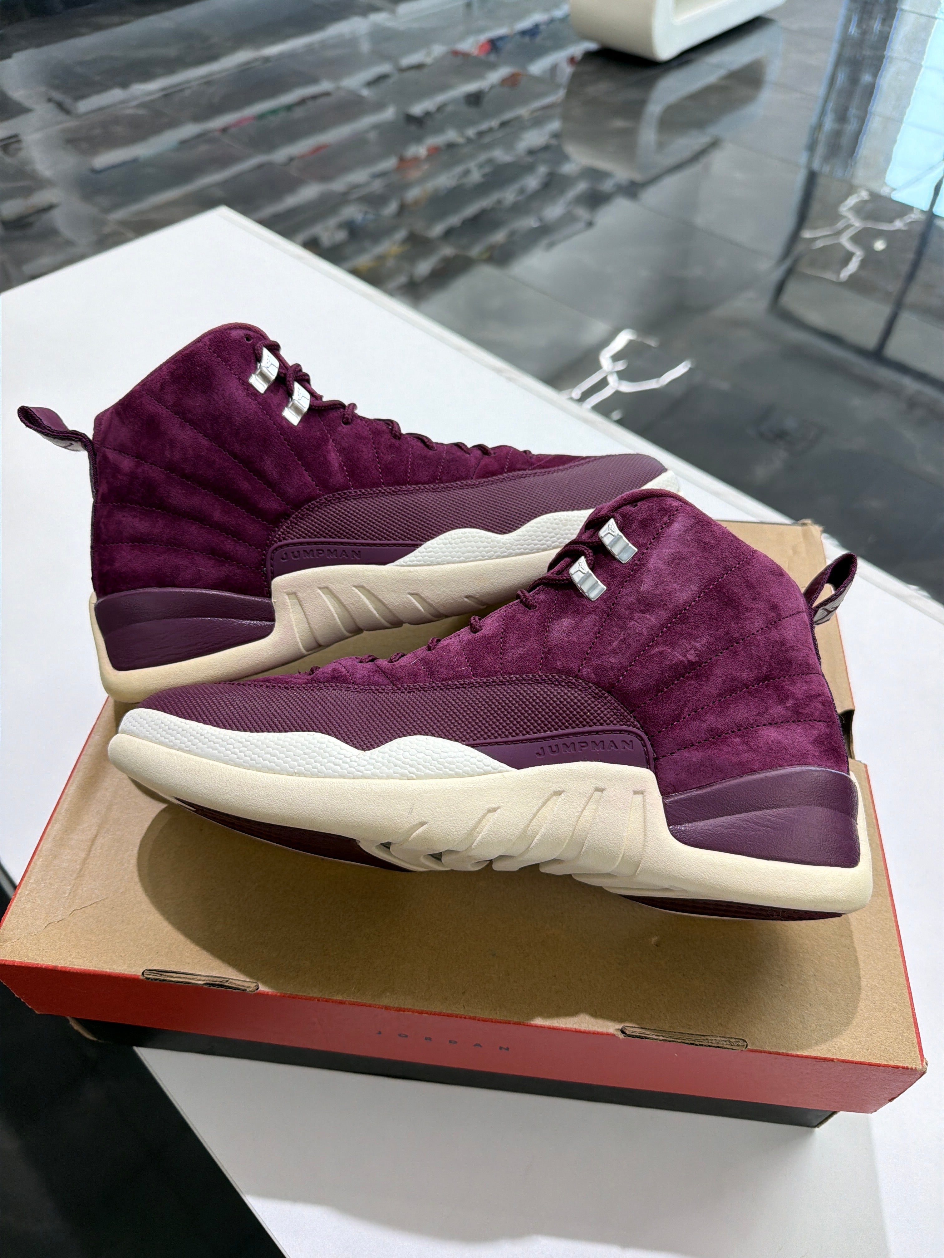 Jordan 12 bordeaux