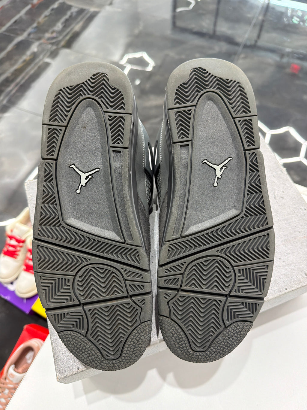 Jordan 4 wet cement (BOX HAS NO LABEL)