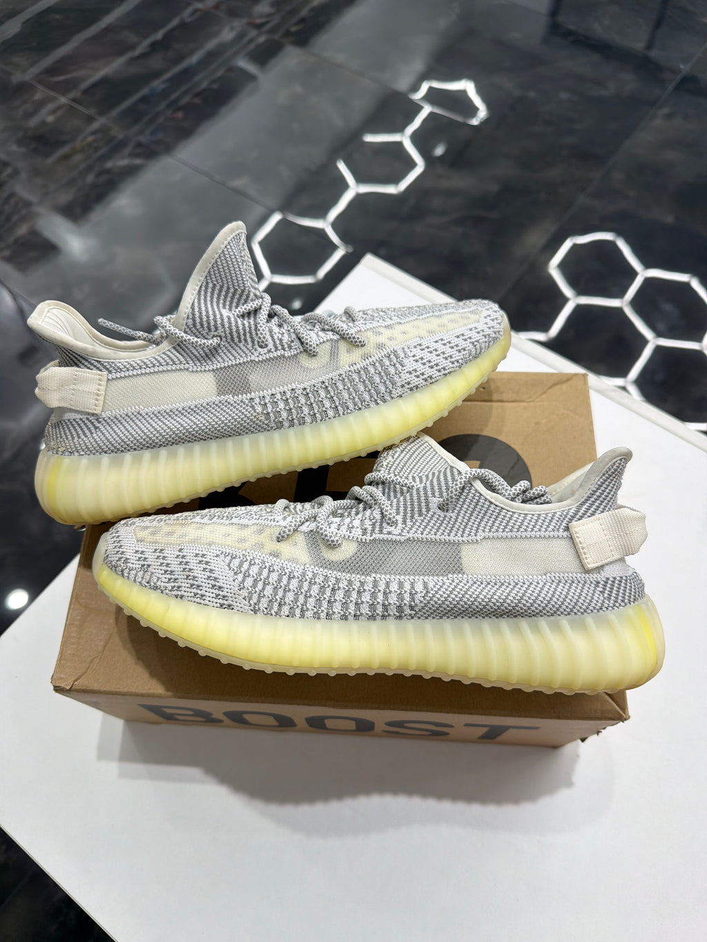 Adidas Yeezy Boost 350 V2 Yeshaya