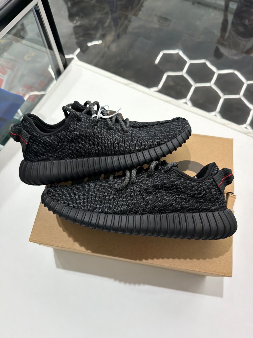 Adidas Yeezy boost 350 pirate black