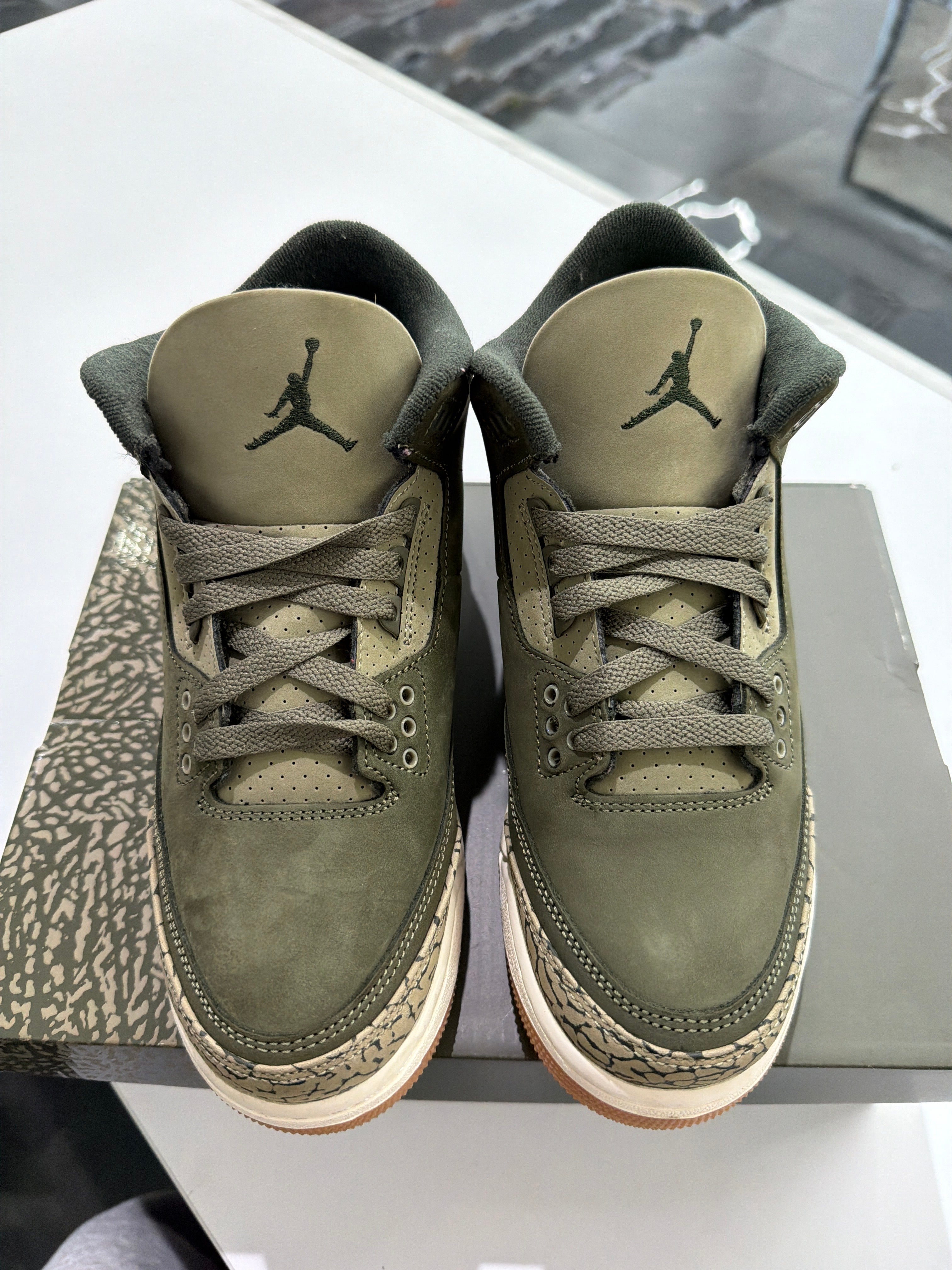 Jordan 3 family affair