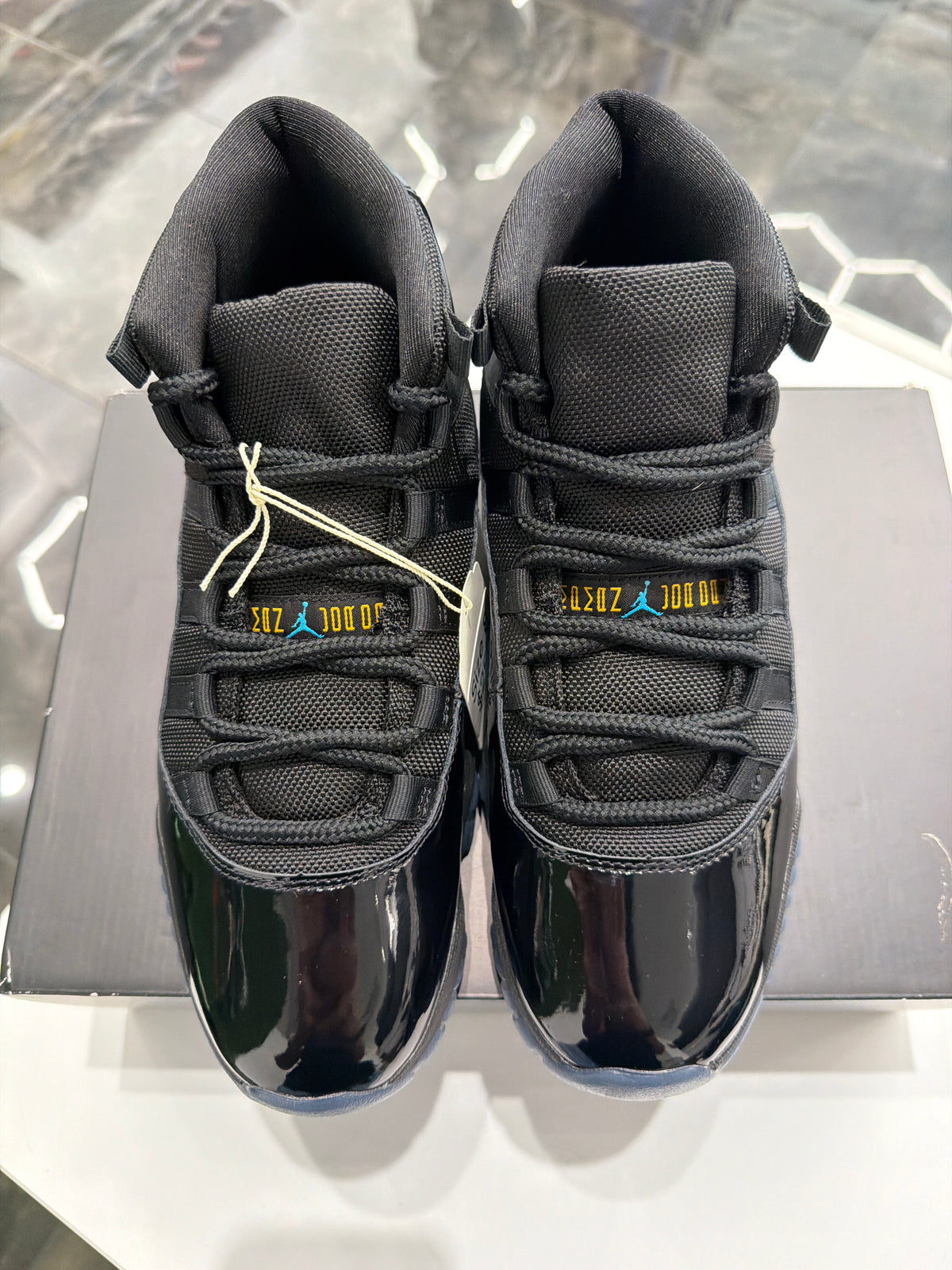 Jordan 11 gamma blue (2025)