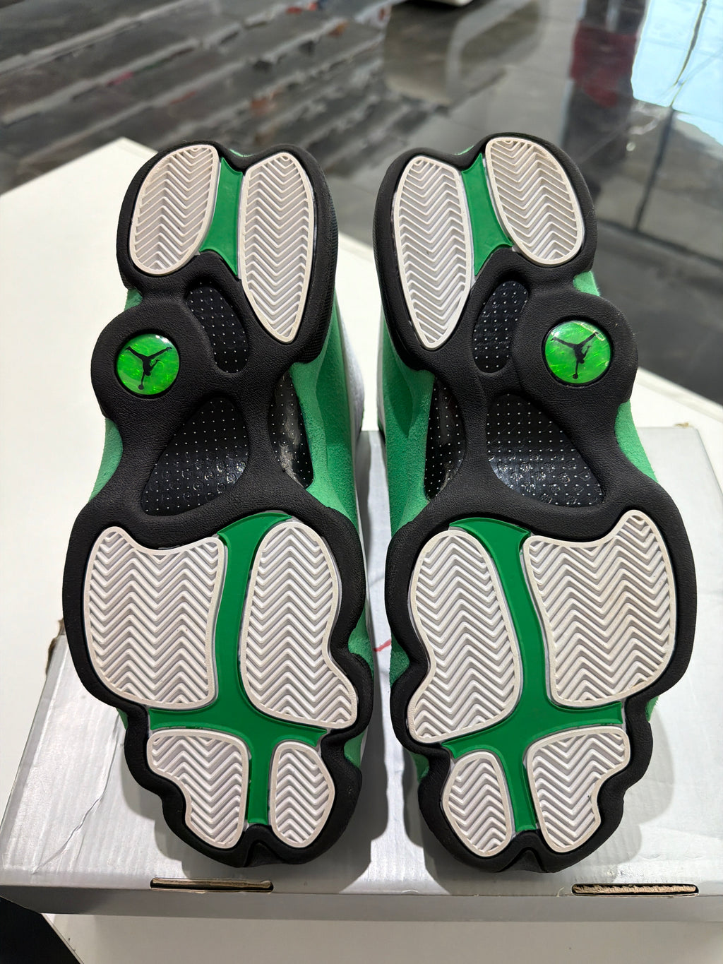 Jordan 13 white lucky green