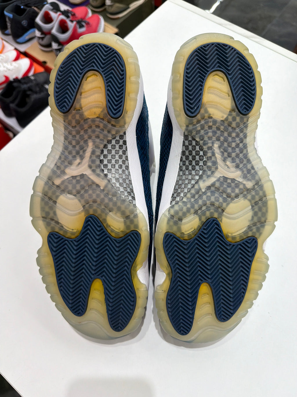 Jordan 11 Retro Low "Navy Snakeskin" (NO BOX)