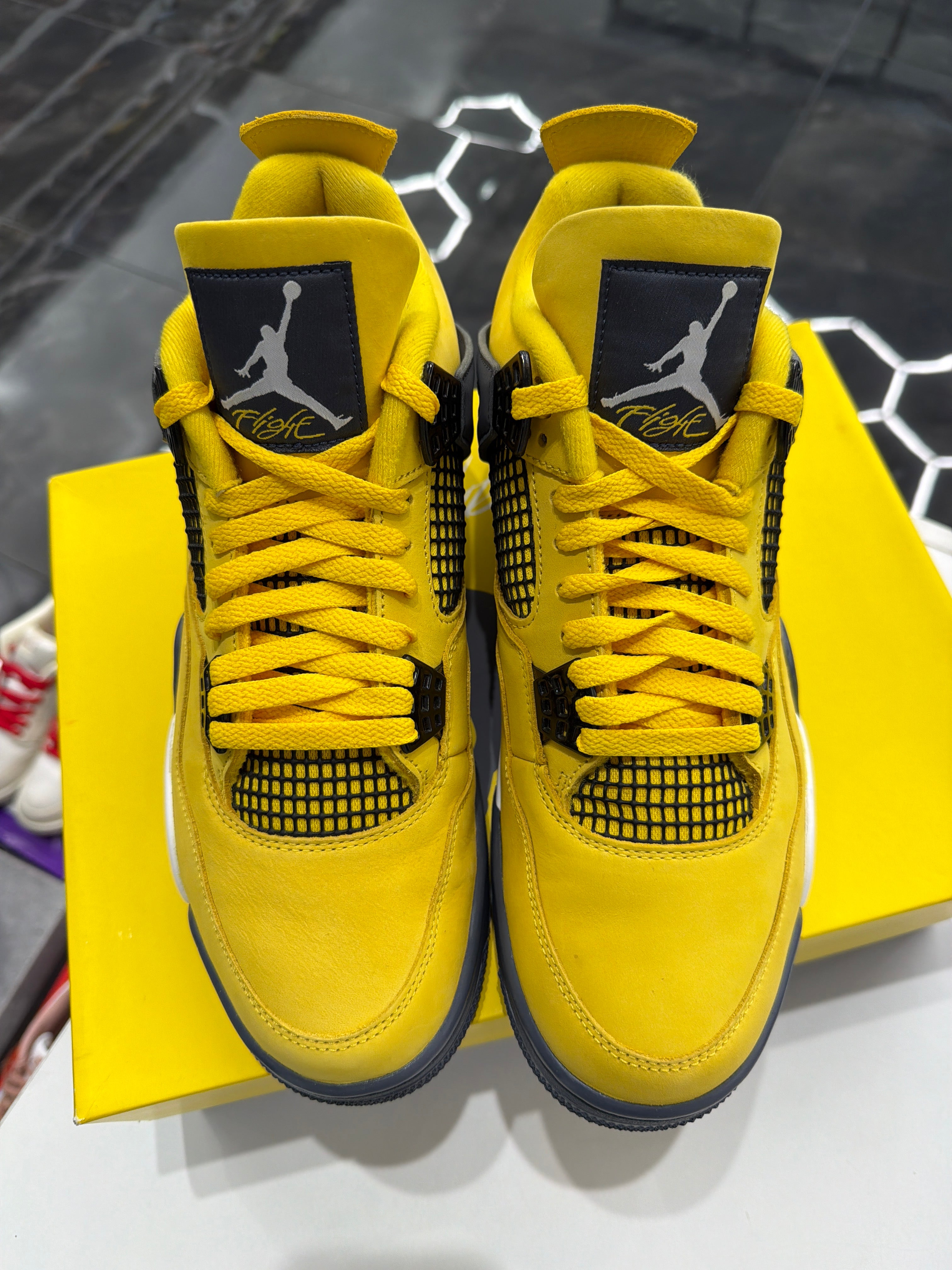 Jordan 4 retro yellow thunder