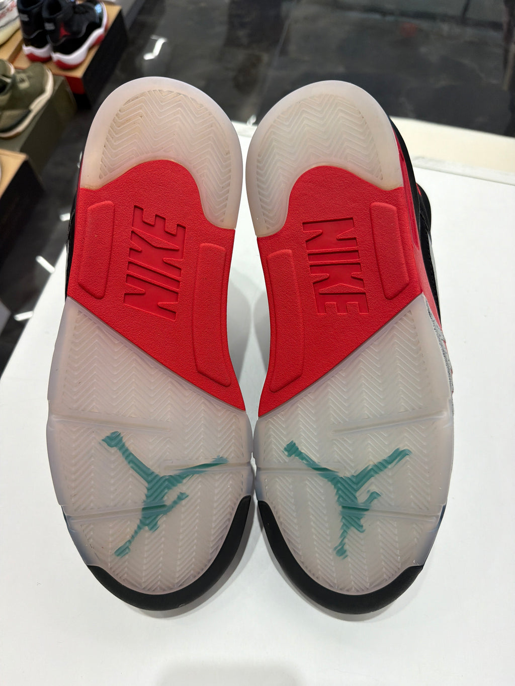 Jordan 5 Retro "Top 3" (NO BOX)